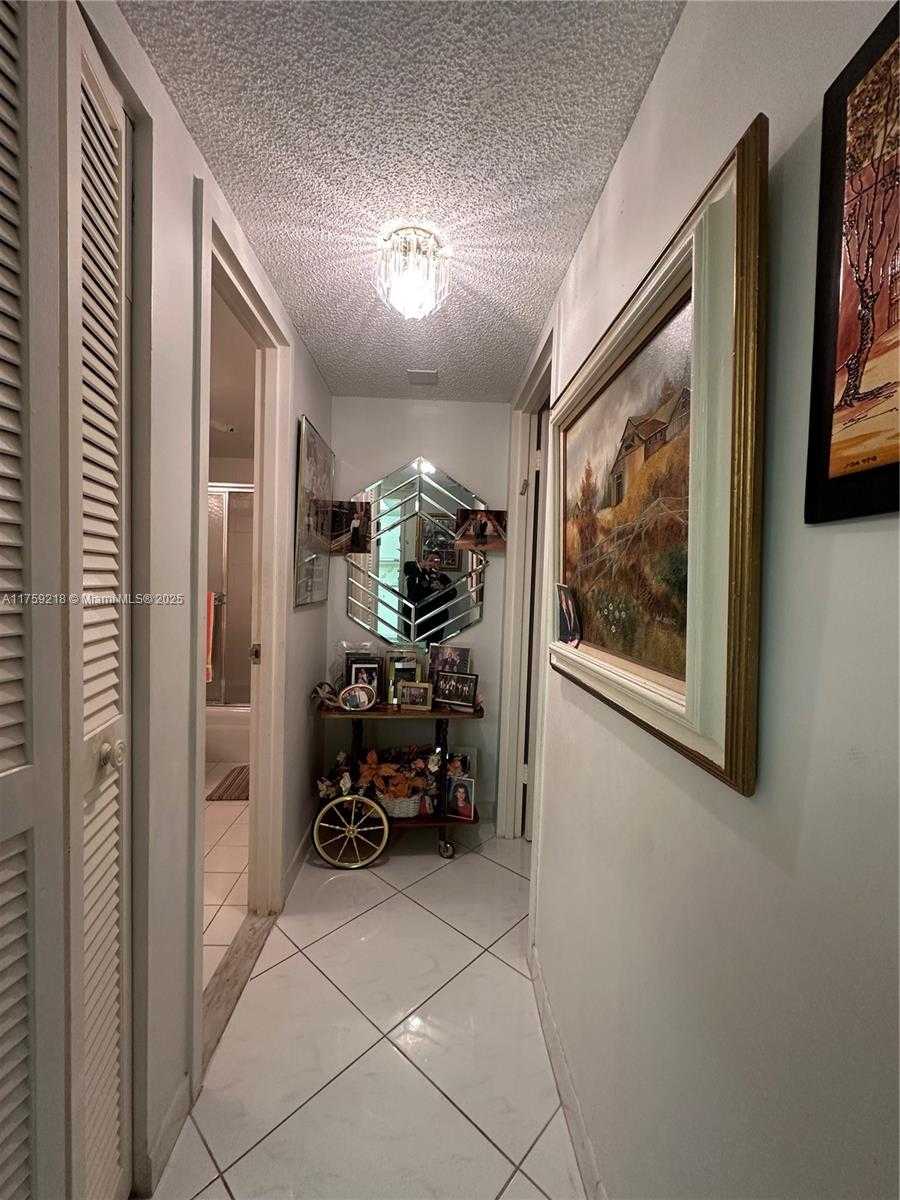 Imagen de Pequeño Objeto