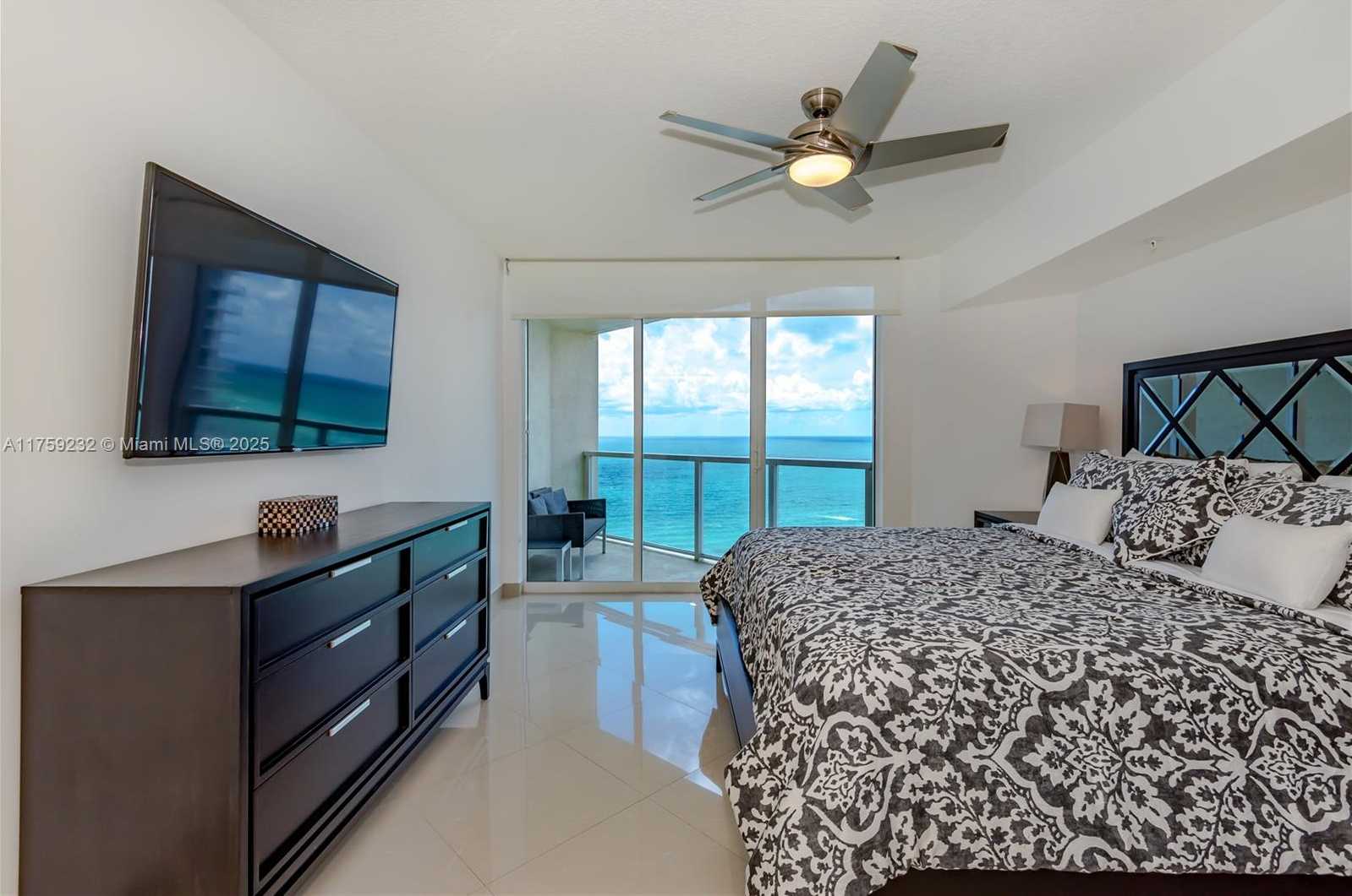 Small Image of 16699 COLLINS AVE #1809, Sunny Isles Beach Number 13