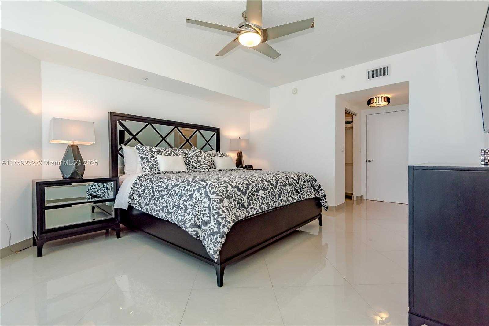 Small Image of 16699 COLLINS AVE #1809, Sunny Isles Beach Number 18