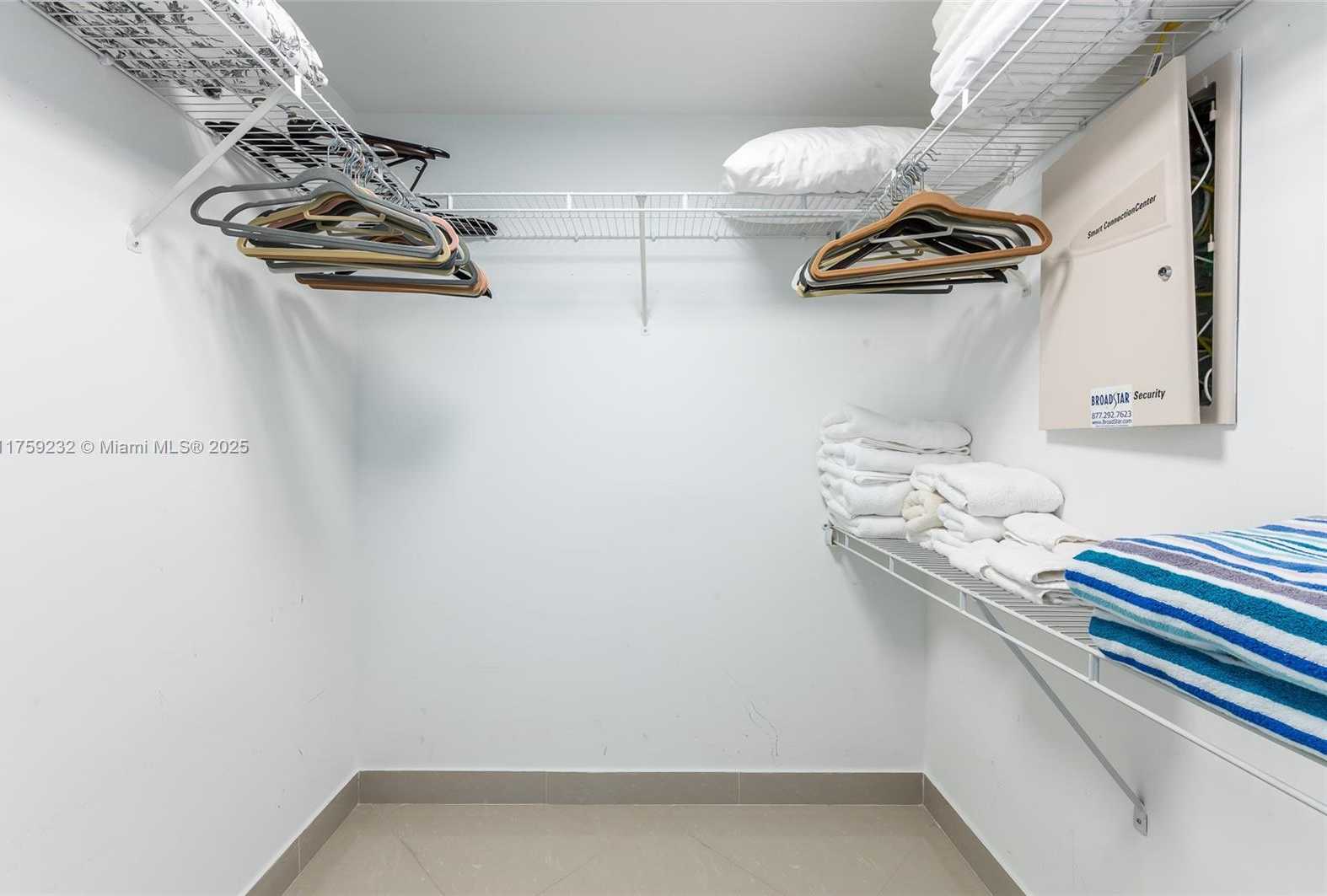 Small Image of 16699 COLLINS AVE #1809, Sunny Isles Beach Number 19