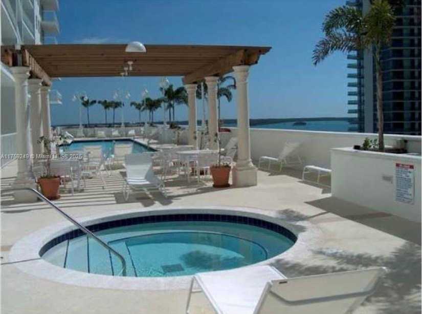Small Image of 1200 BRICKELL BAY DR #3318, Miami Number 3