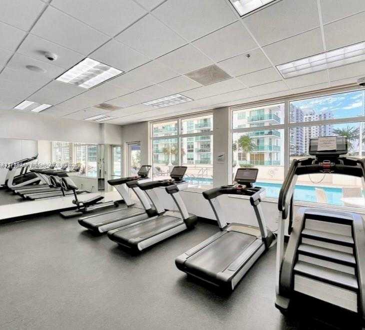 Small Image of 1200 BRICKELL BAY DR #3318, Miami Number 9