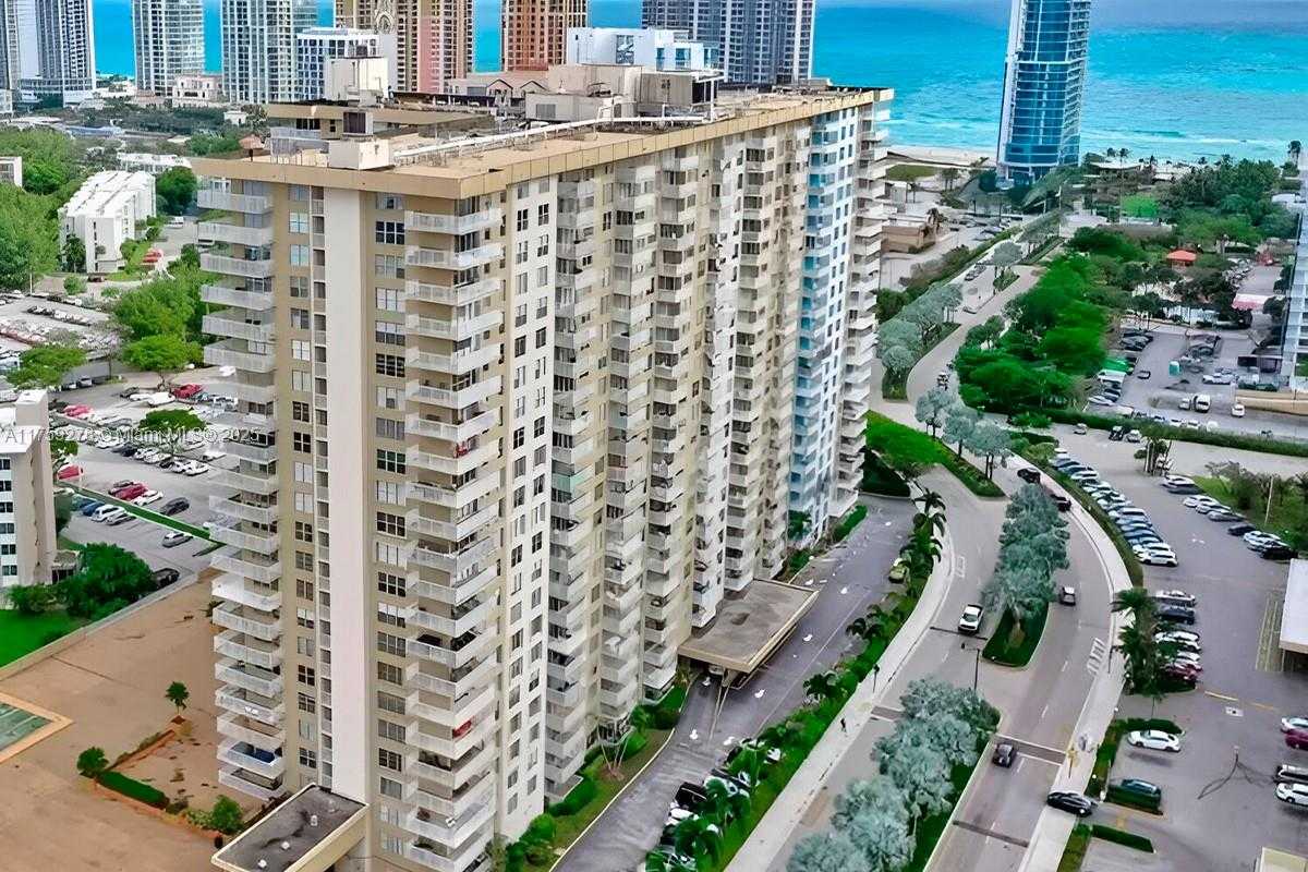 Small Image of 231 174TH ST #M18, Sunny Isles Beach Number 25