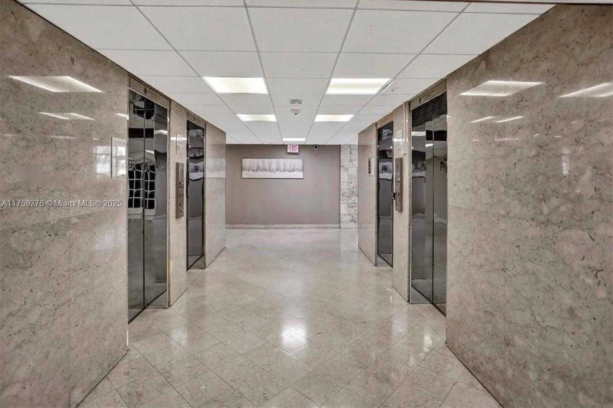 Small Image of 231 174TH ST #M18, Sunny Isles Beach Number 28