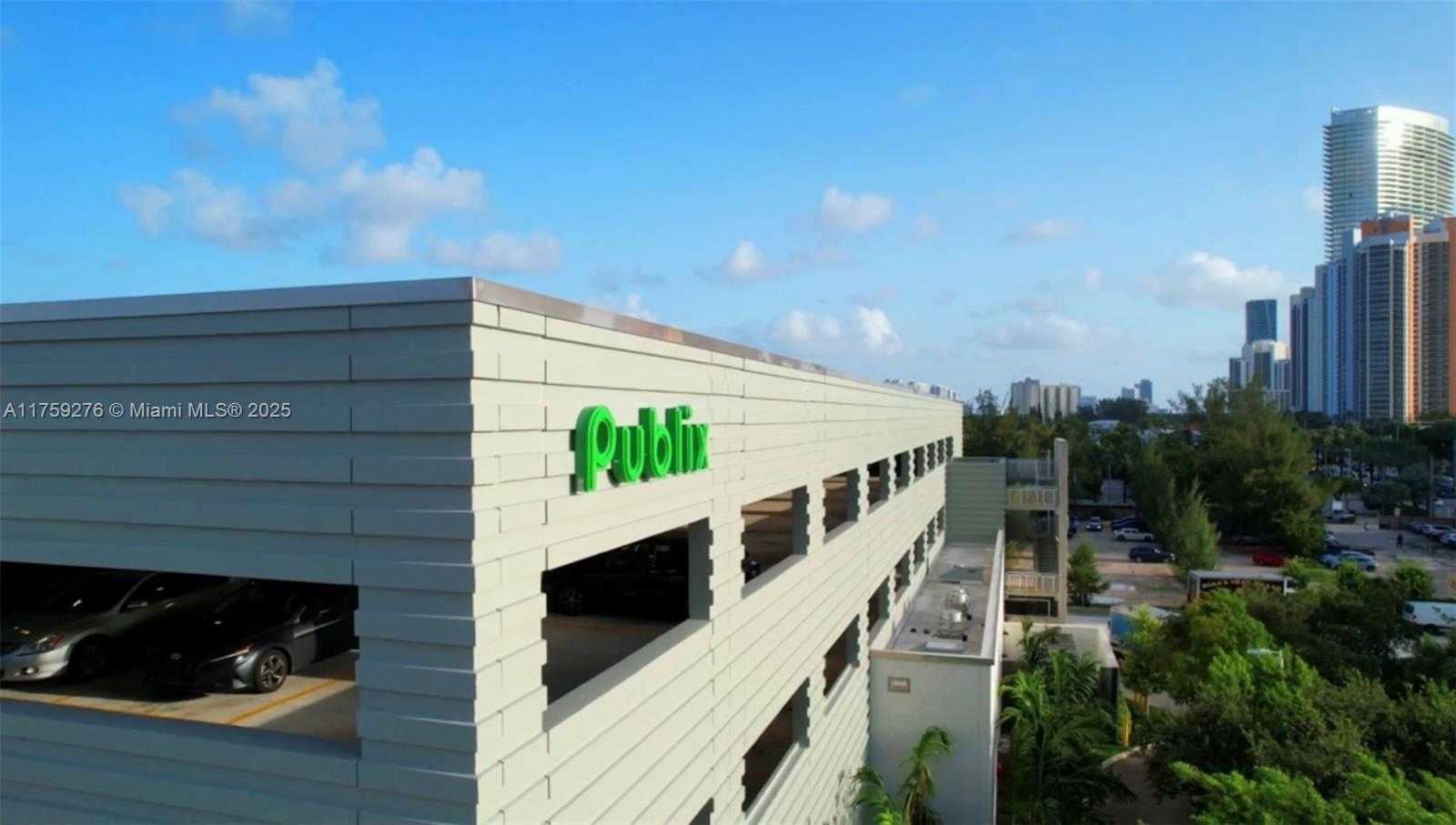 Small Image of 231 174TH ST #M18, Sunny Isles Beach Number 32