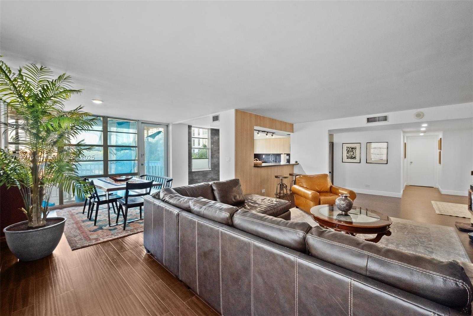 Small Image of 231 174TH ST #M18, Sunny Isles Beach Number 5