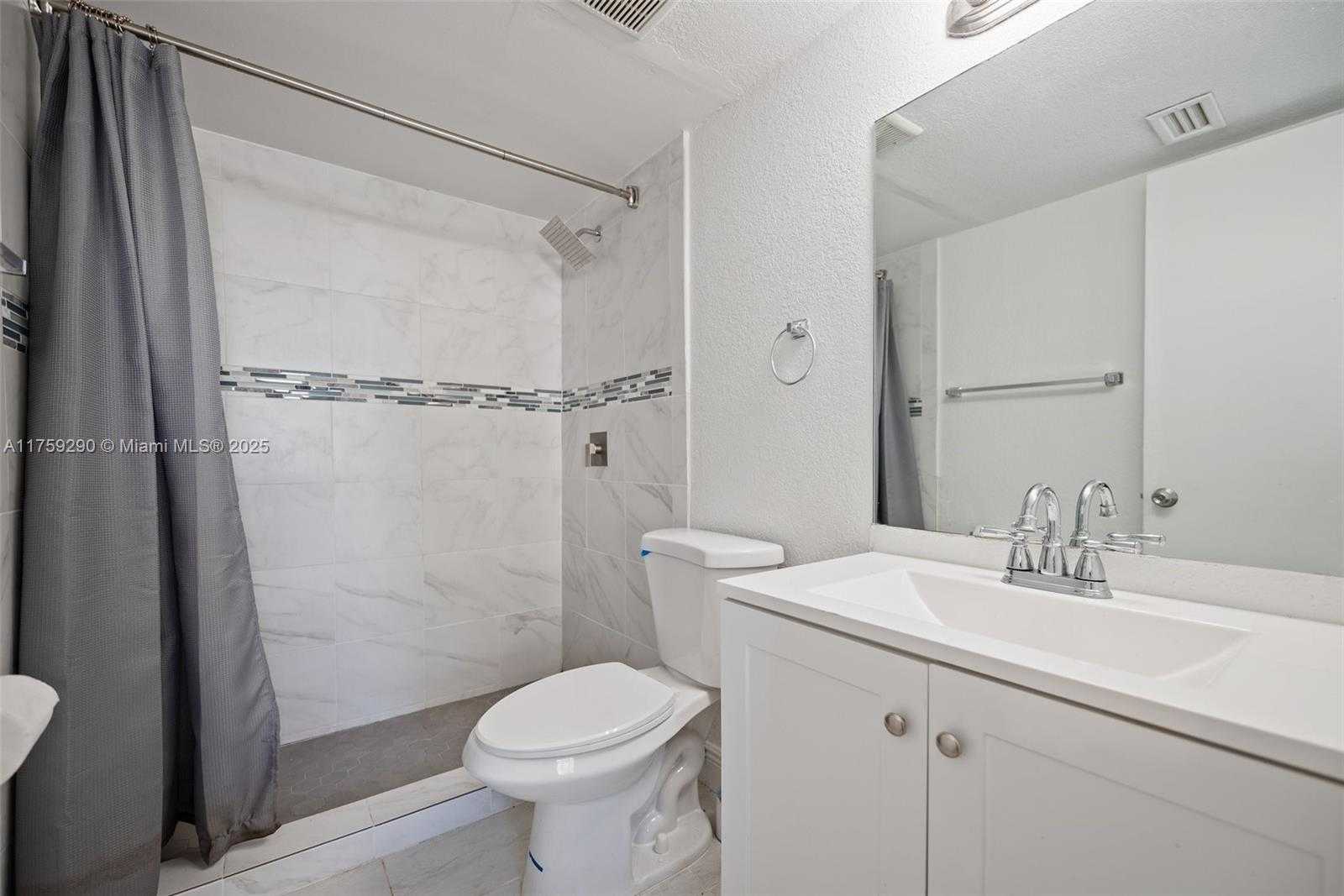 Small Image of 835 TWIN LAKES DR #30-C, Coral Springs Number 15
