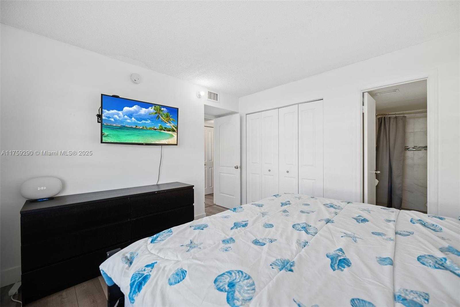 Small Image of 835 TWIN LAKES DR #30-C, Coral Springs Number 18