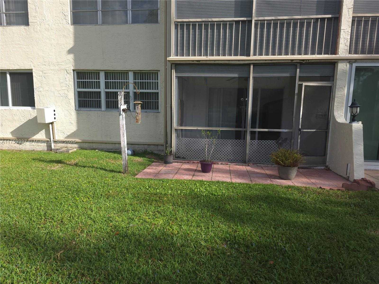 Small Image of 8940 SOUTH HOLLYBROOK BLVD #109, Pembroke Pines Number 16
