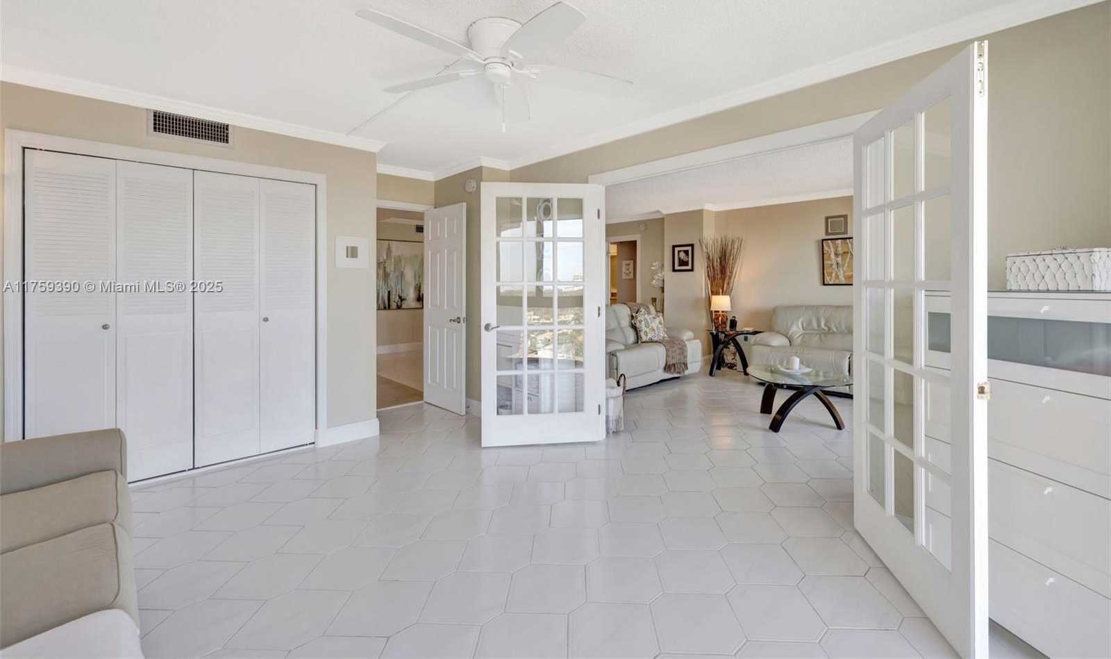 Small Image of 1500 SOUTH OCEAN DR #14B, Hollywood Number 12