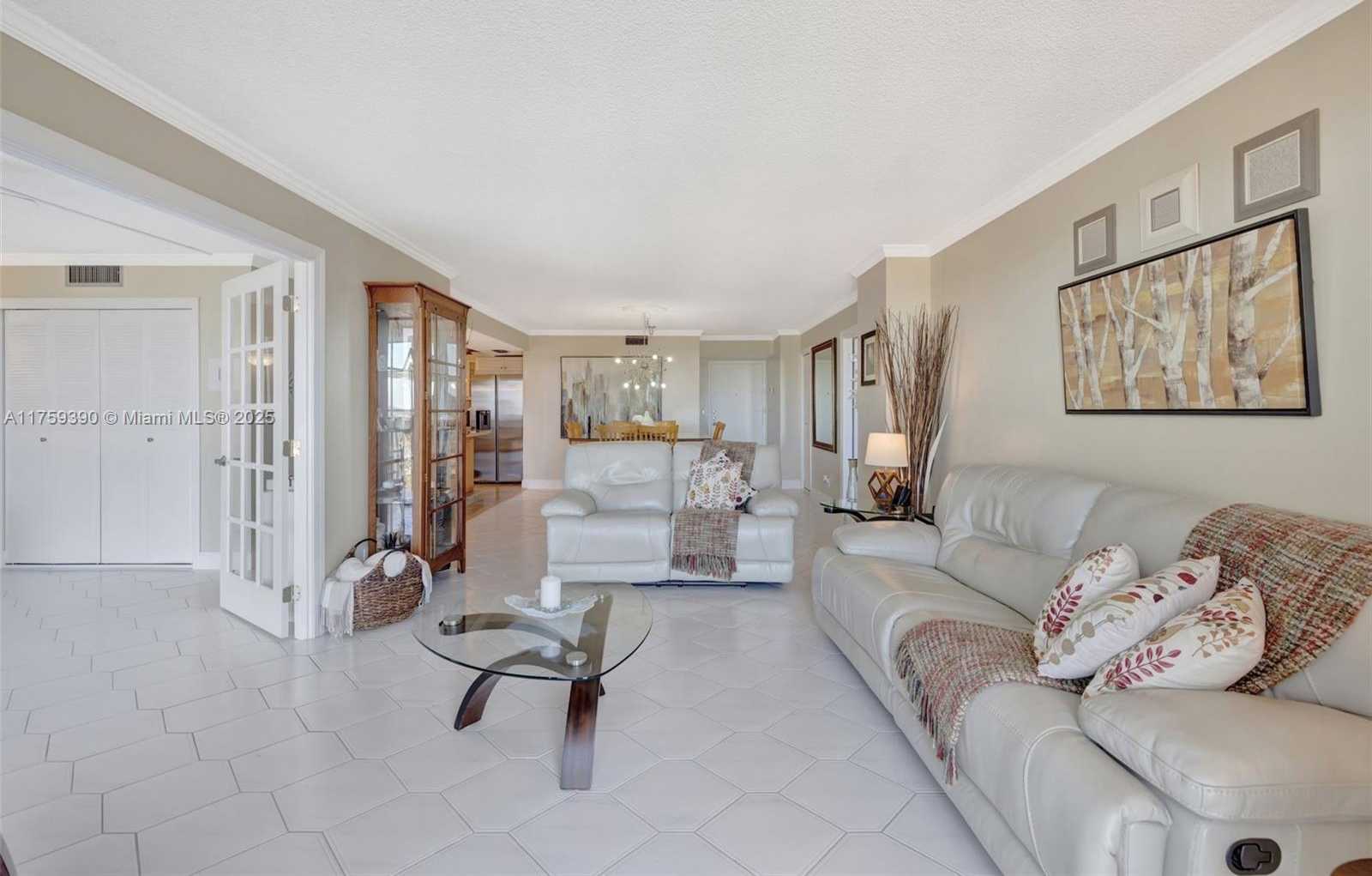 Small Image of 1500 SOUTH OCEAN DR #14B, Hollywood Number 13