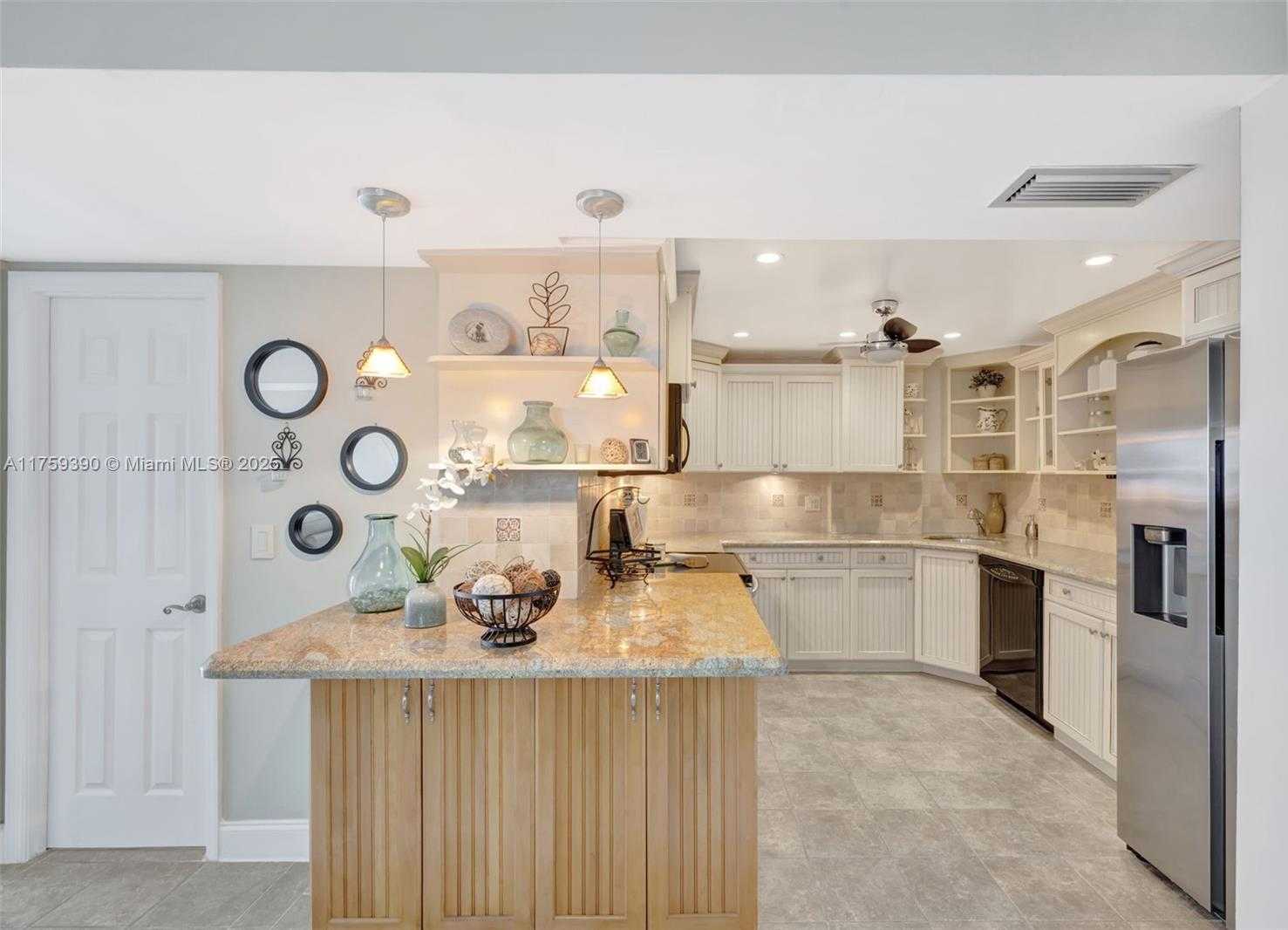 Small Image of 1500 SOUTH OCEAN DR #14B, Hollywood Number 16