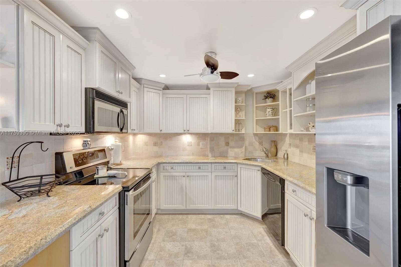 Small Image of 1500 SOUTH OCEAN DR #14B, Hollywood Number 17