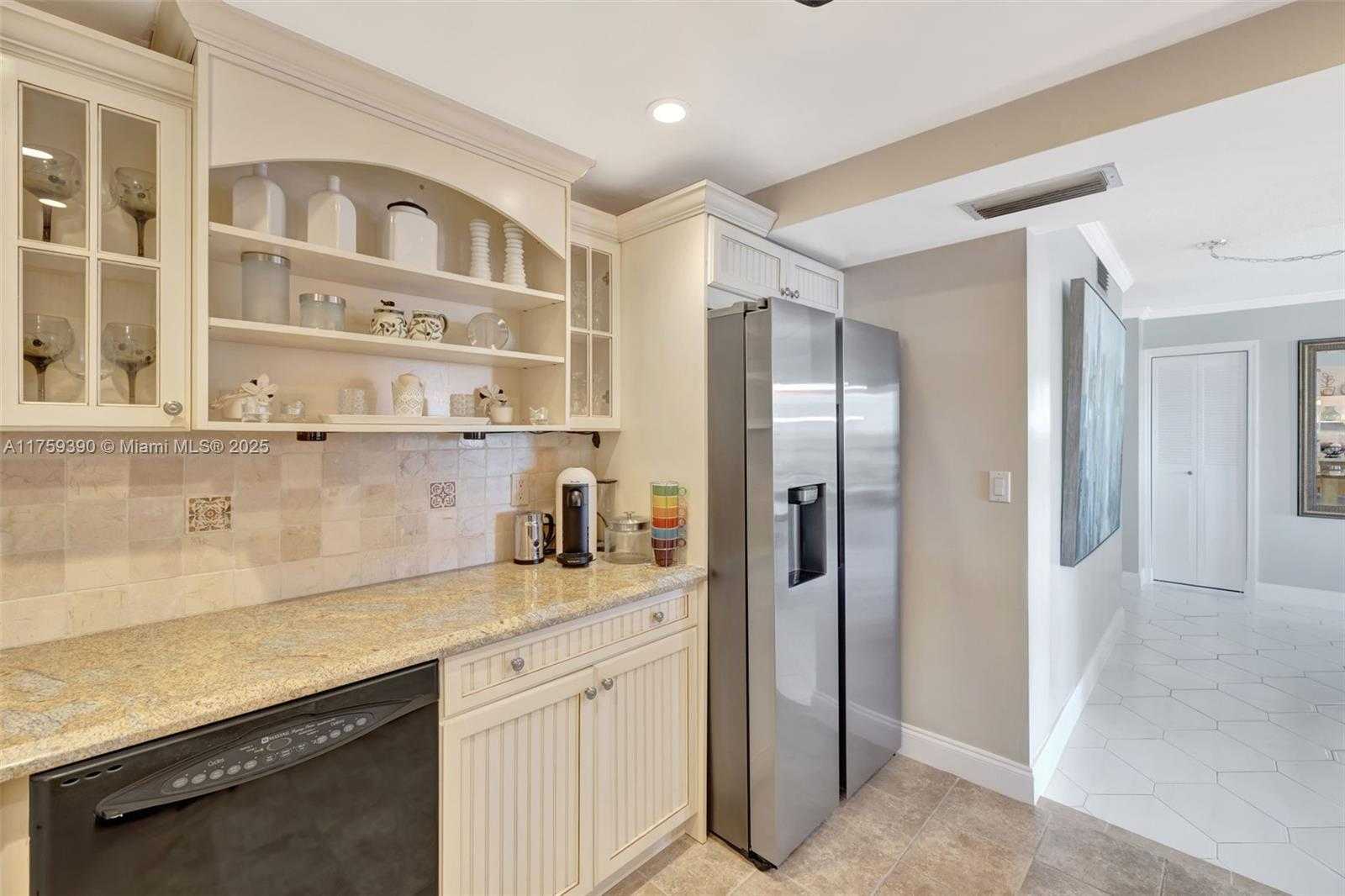 Small Image of 1500 SOUTH OCEAN DR #14B, Hollywood Number 19