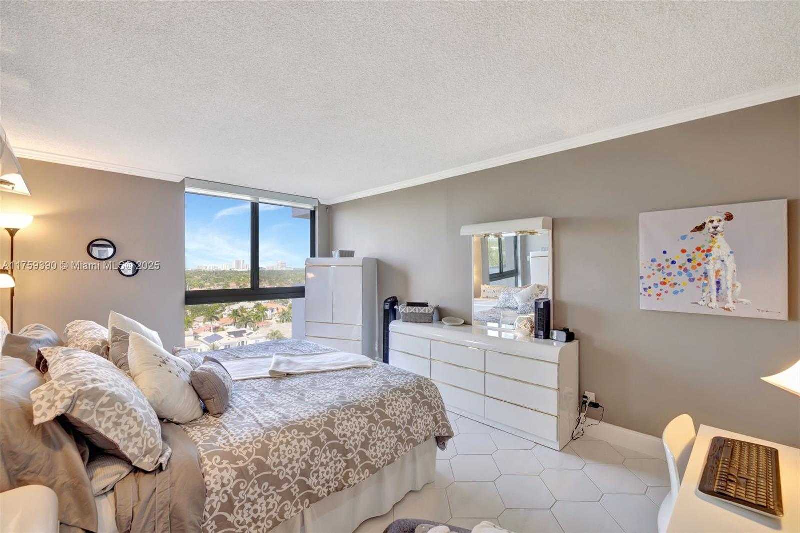 Small Image of 1500 SOUTH OCEAN DR #14B, Hollywood Number 23