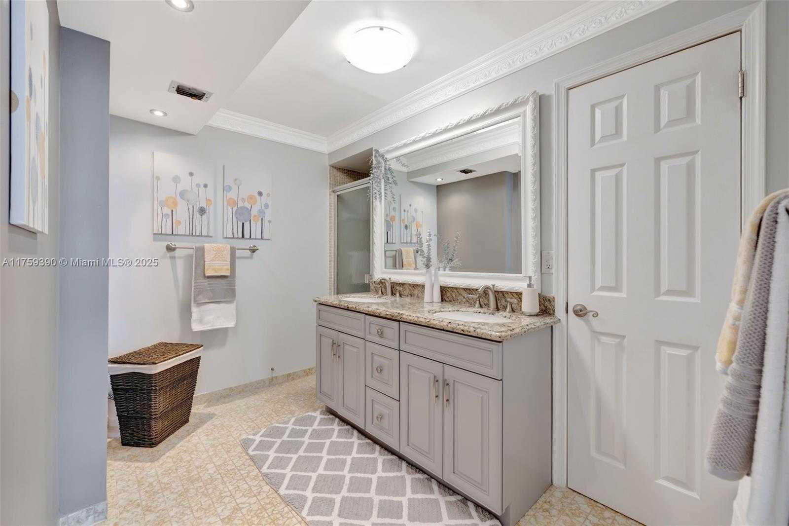 Small Image of 1500 SOUTH OCEAN DR #14B, Hollywood Number 25