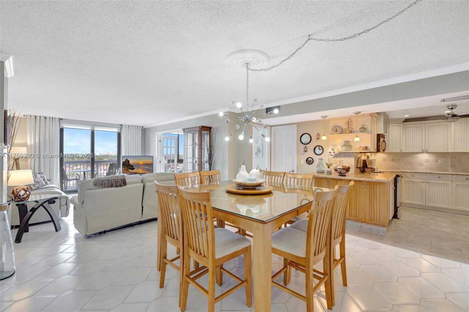 Small Image of 1500 SOUTH OCEAN DR #14B, Hollywood Number 4