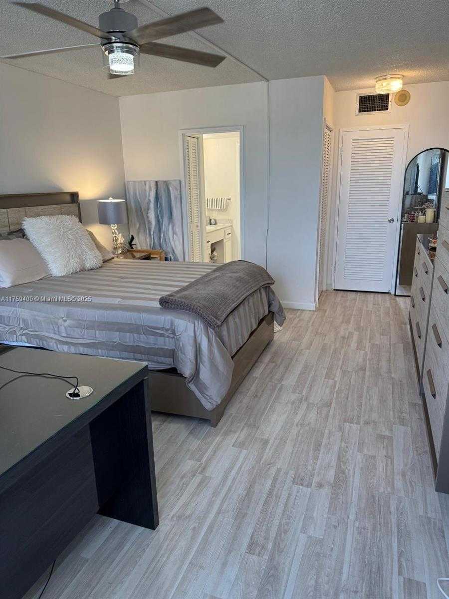 Small Image of 500 THREE ISLANDS BLVD #908, Hallandale Beach Number 11