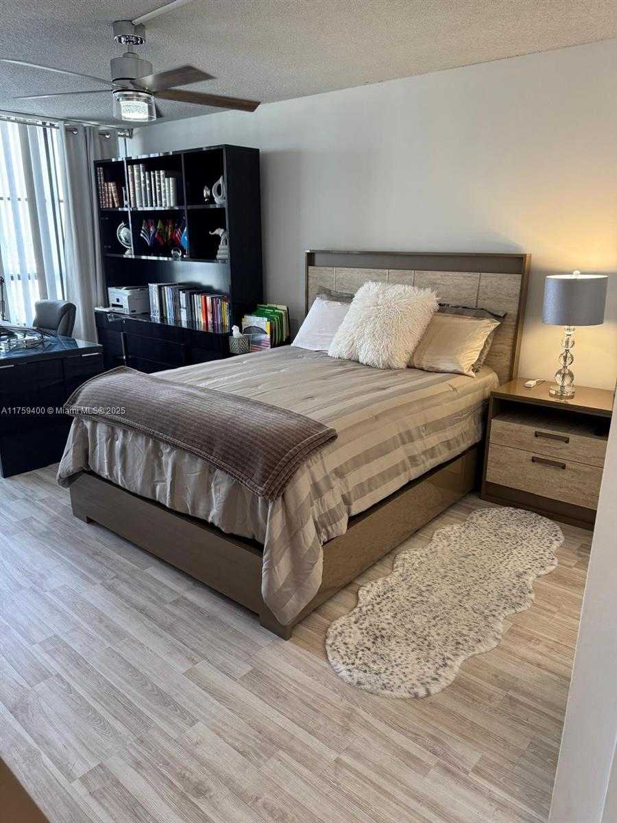Small Image of 500 THREE ISLANDS BLVD #908, Hallandale Beach Number 5