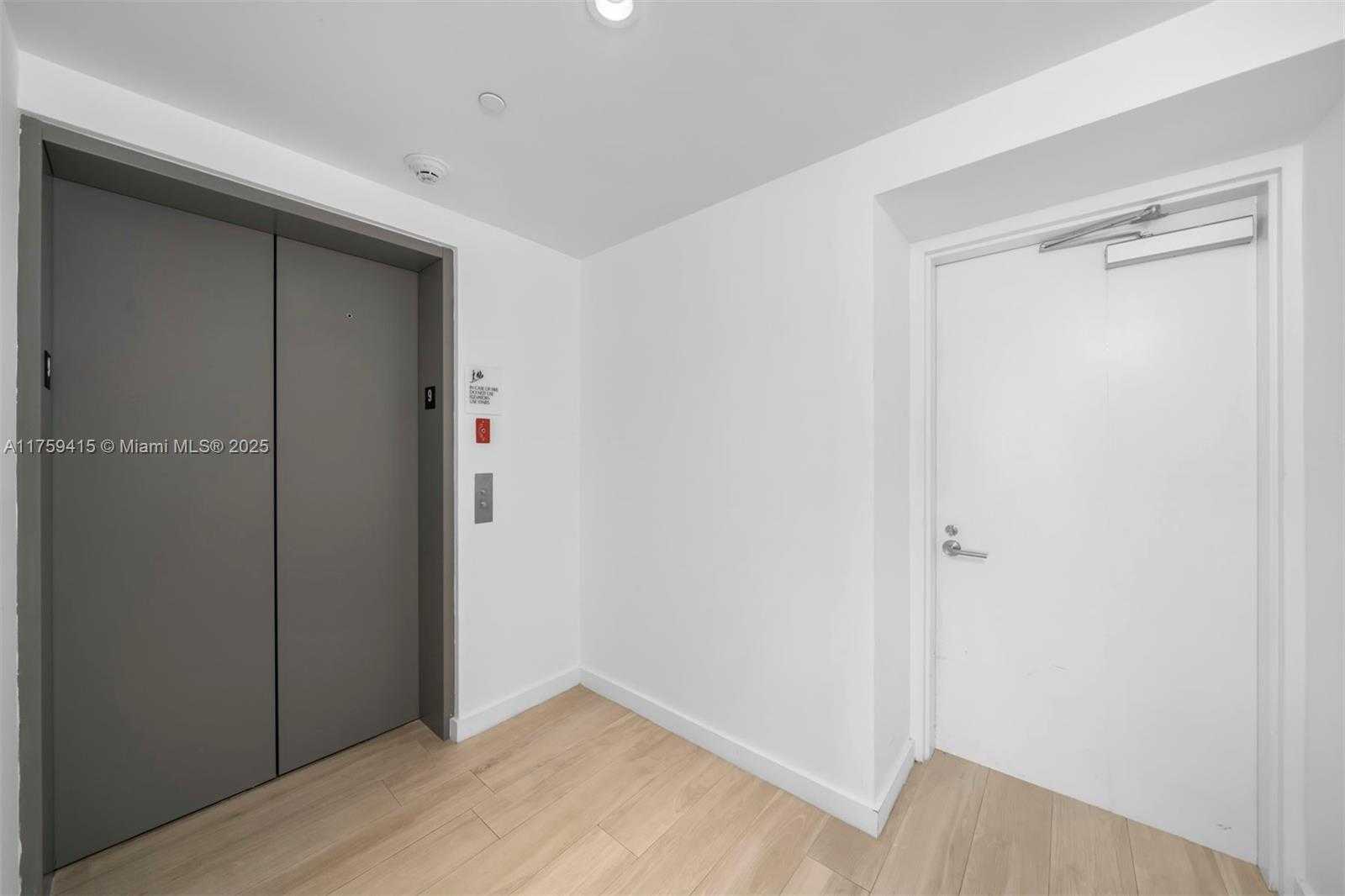 Small Image of 460 NORTH EAST 28TH ST #903, Miami Number 4