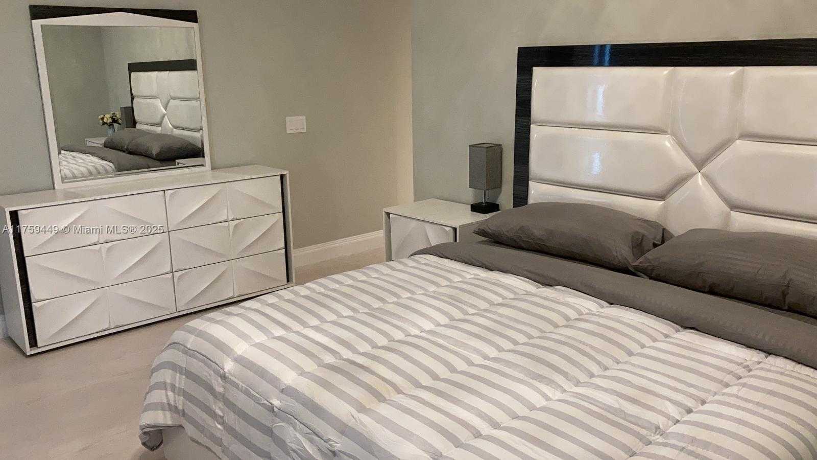 Small Image of 18975 COLLINS AVE #3405, Sunny Isles Beach Number 22
