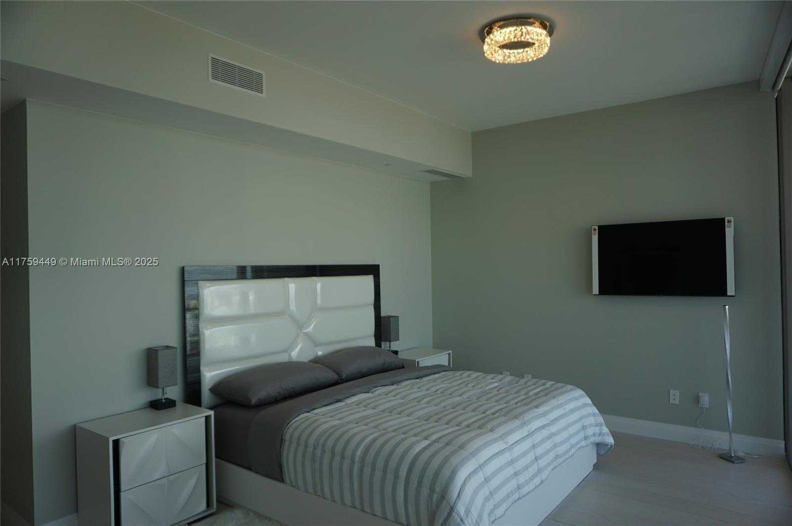 Small Image of 18975 COLLINS AVE #3405, Sunny Isles Beach Number 25