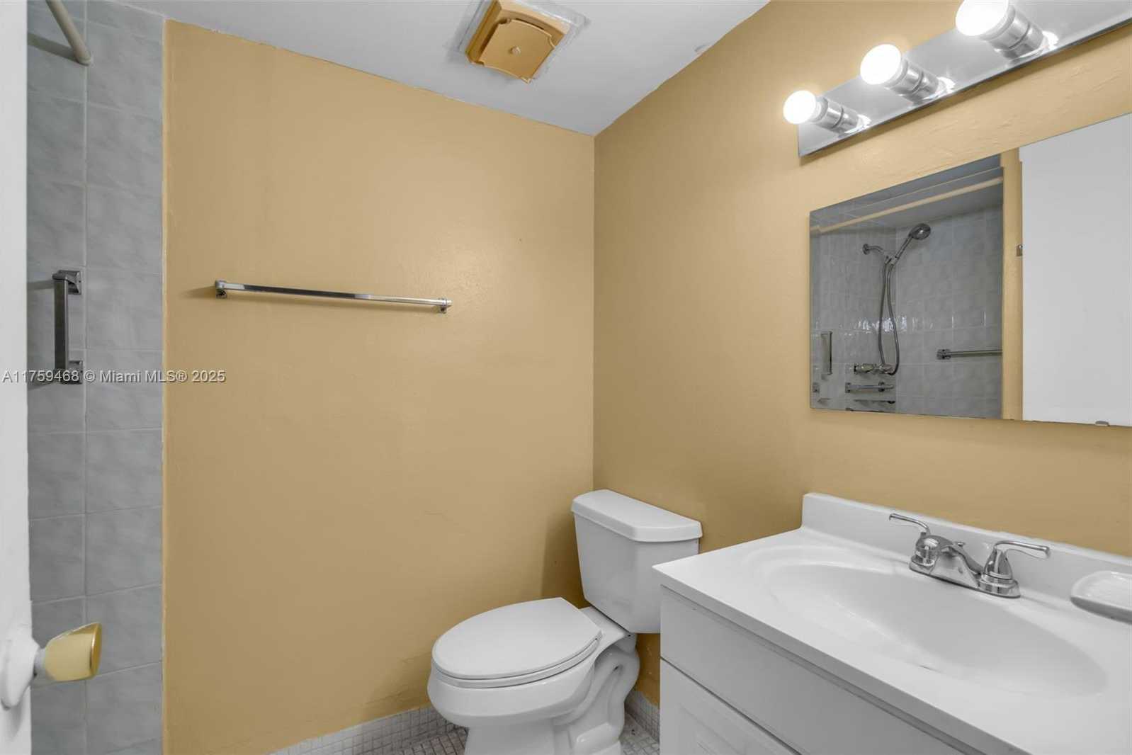 Small Image of 4709 NORTH WEST 7TH ST #204-9, Miami Number 20