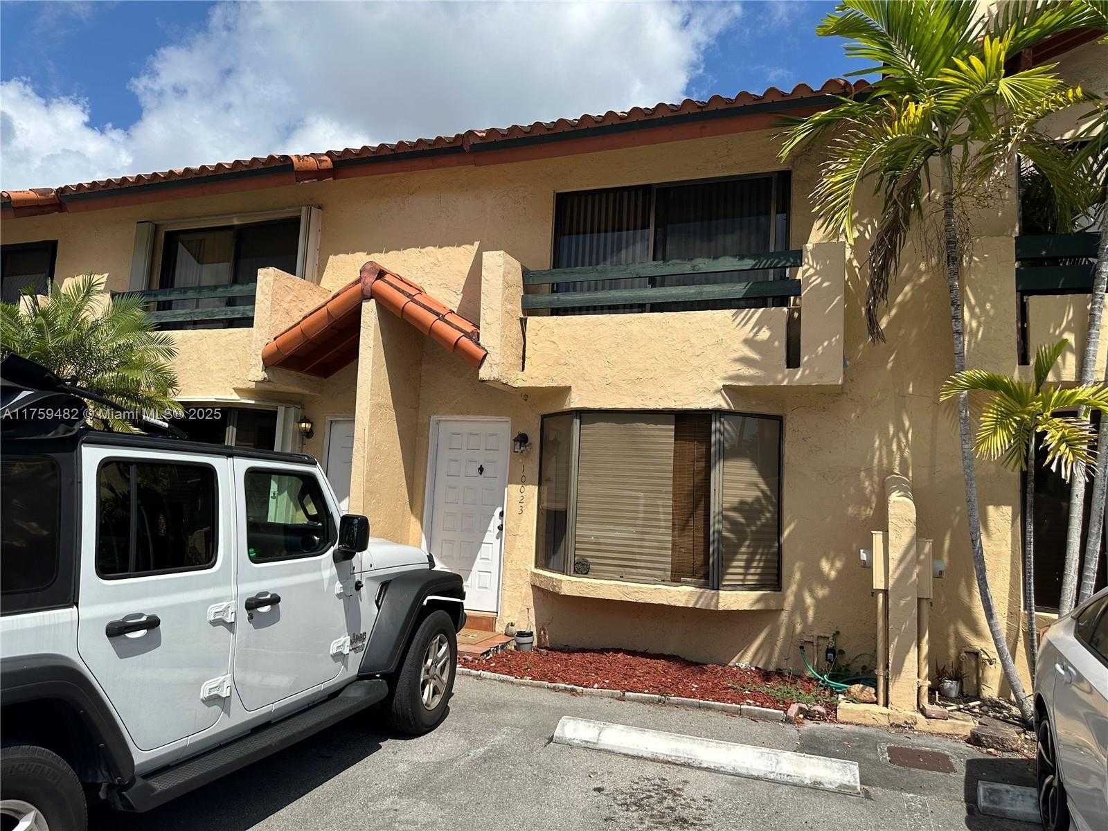 Small Image of 10023 SOUTH WEST 77TH CT, Miami Number 2