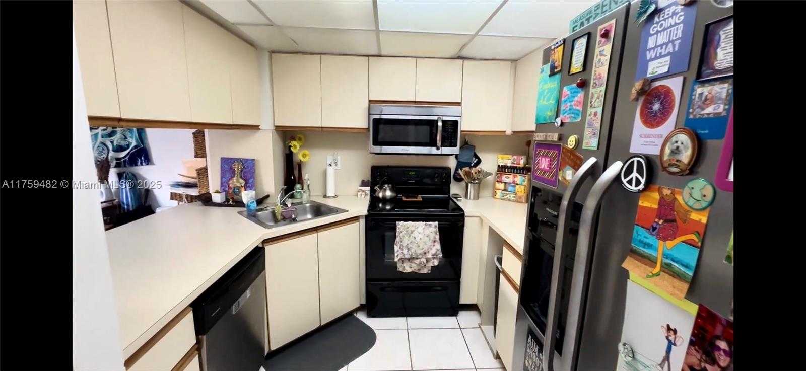 Small Image of 10023 SOUTH WEST 77TH CT, Miami Number 5