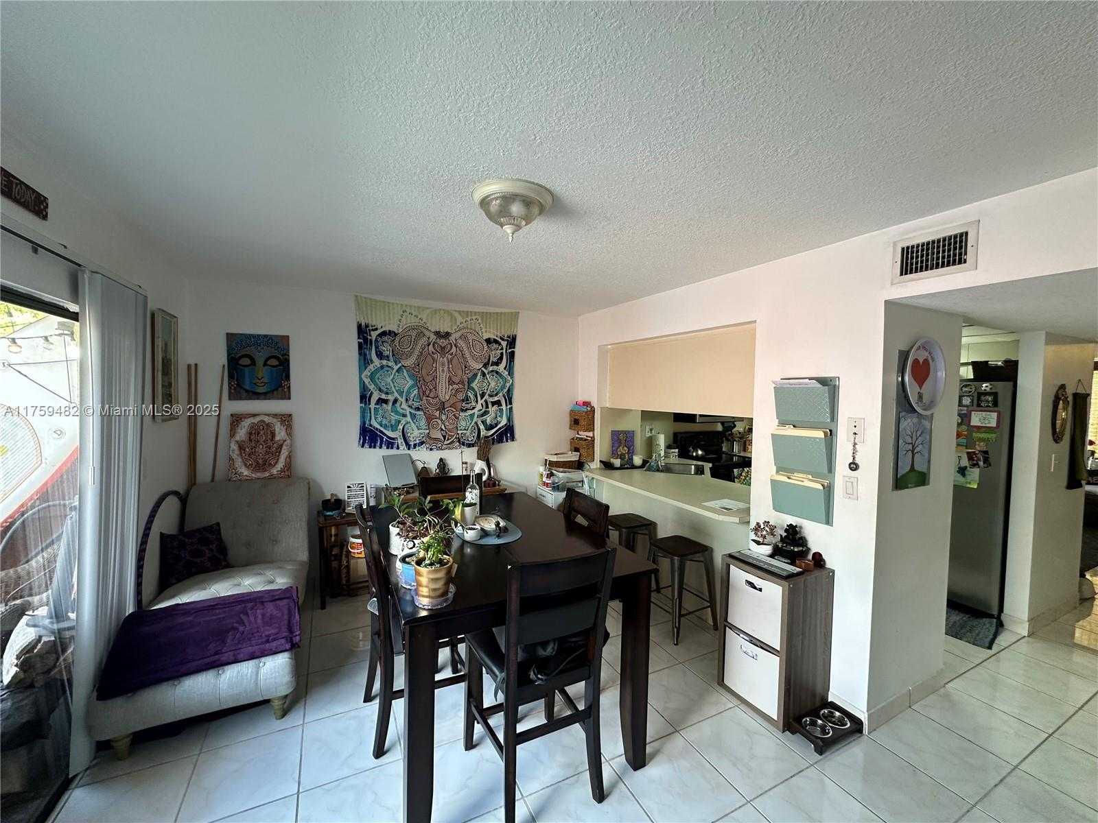 Small Image of 10023 SOUTH WEST 77TH CT, Miami Number 6