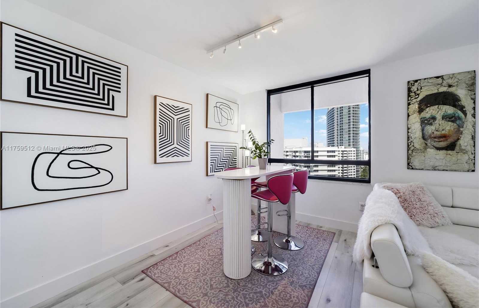 Small Image of 1330 WEST AVE #1503, Miami Beach Number 10
