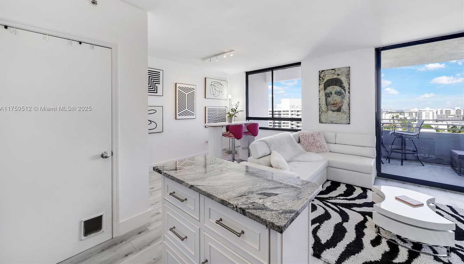 Small Image of 1330 WEST AVE #1503, Miami Beach Number 18