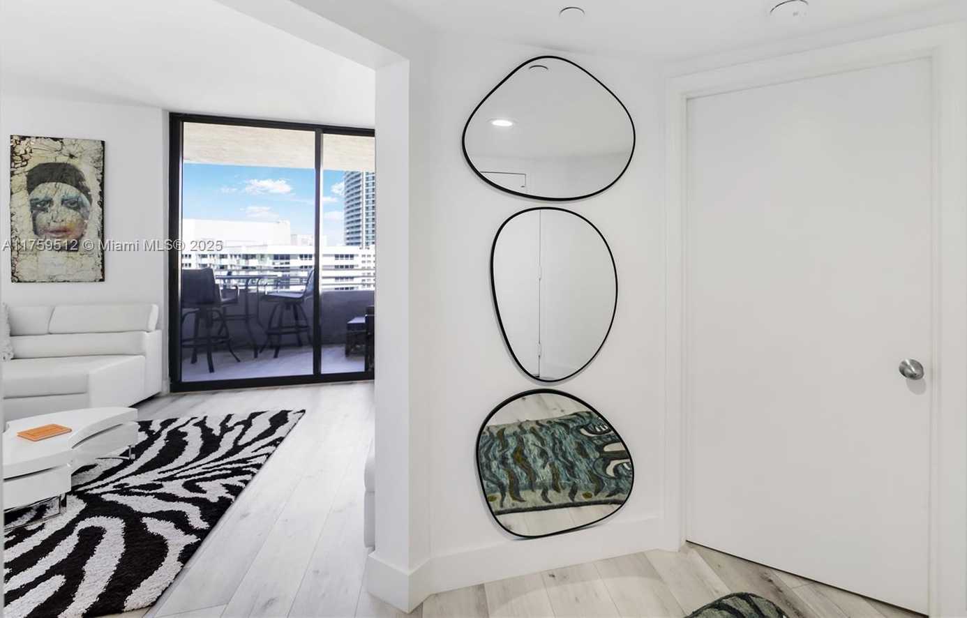 Small Image of 1330 WEST AVE #1503, Miami Beach Number 21