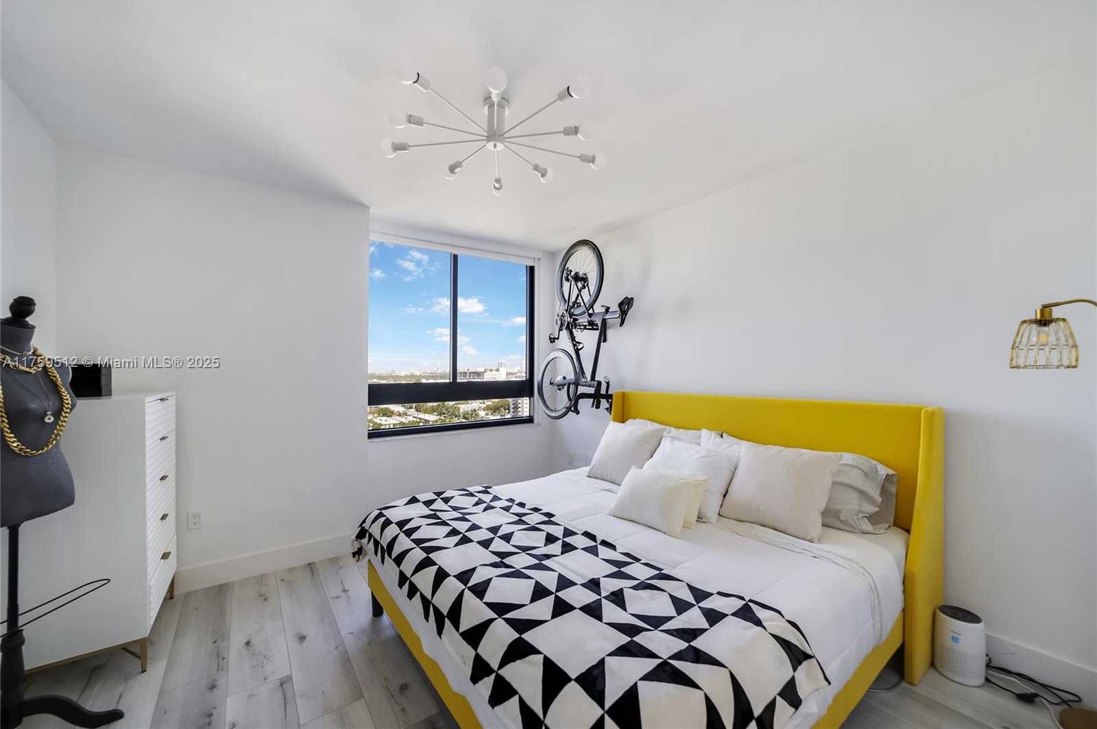 Small Image of 1330 WEST AVE #1503, Miami Beach Number 22