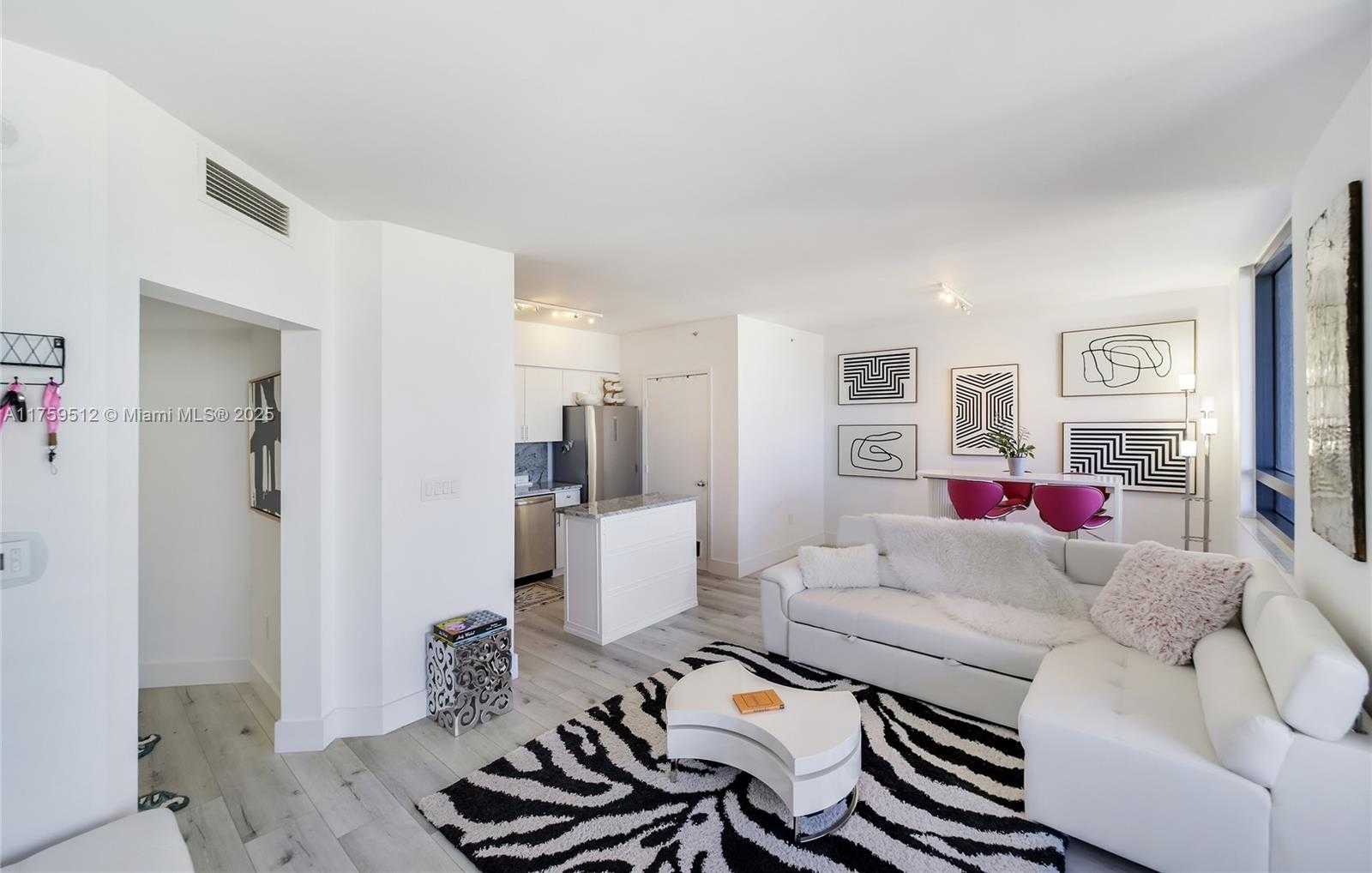 Small Image of 1330 WEST AVE #1503, Miami Beach Number 8