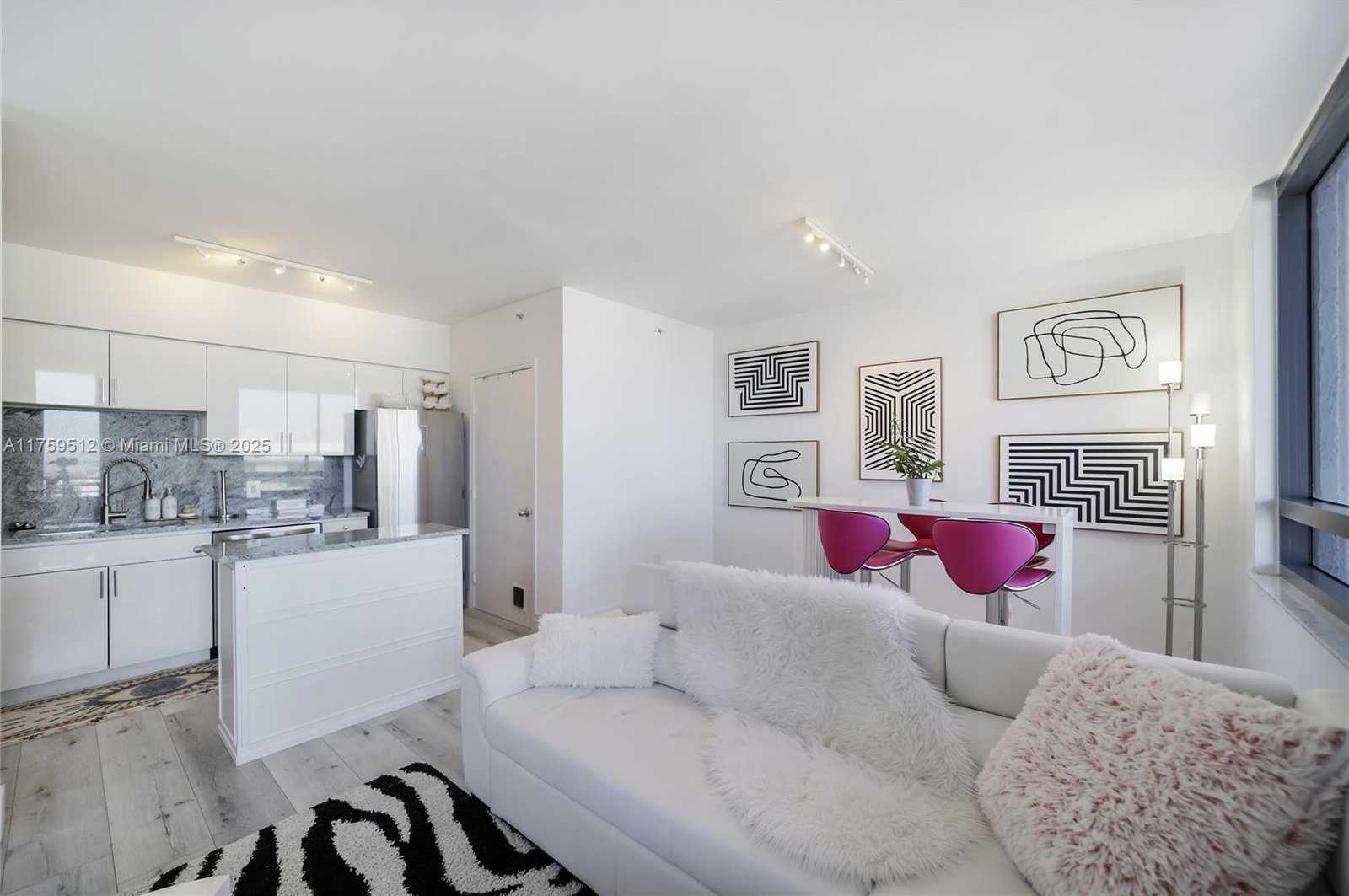 Small Image of 1330 WEST AVE #1503, Miami Beach Number 9