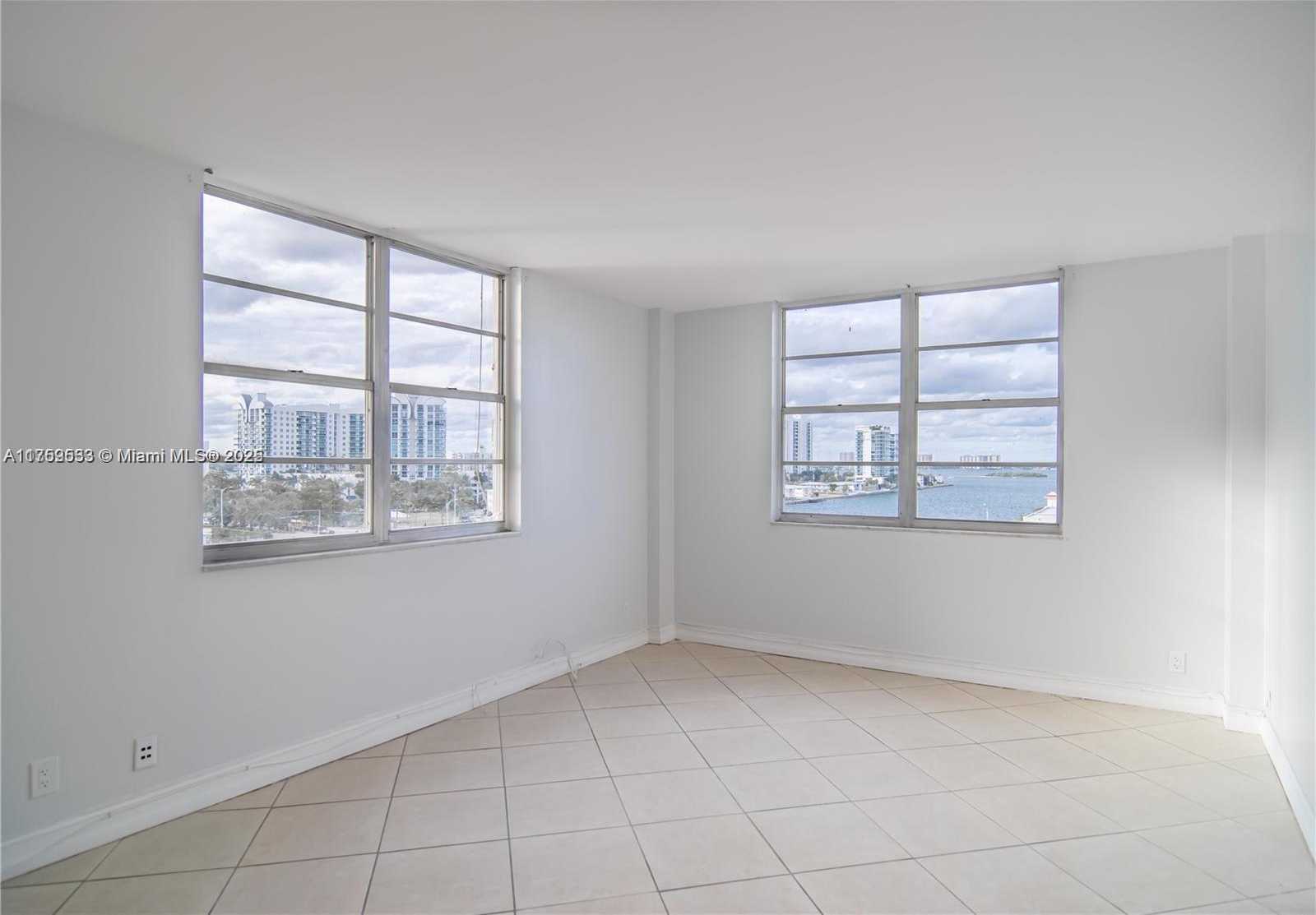 Small Image of 1455 NORTH TREASURE DR #PH-A, North Bay Village Number 7