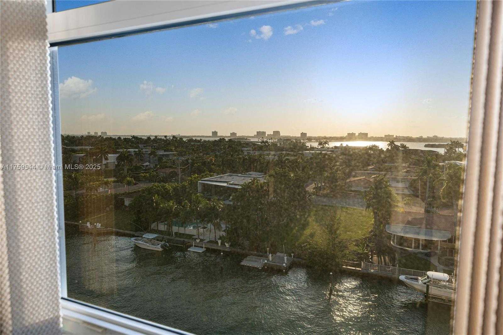 Small Image of 10140 WEST BAY HARBOR DR #PH3, Bay Harbor Islands Number 19