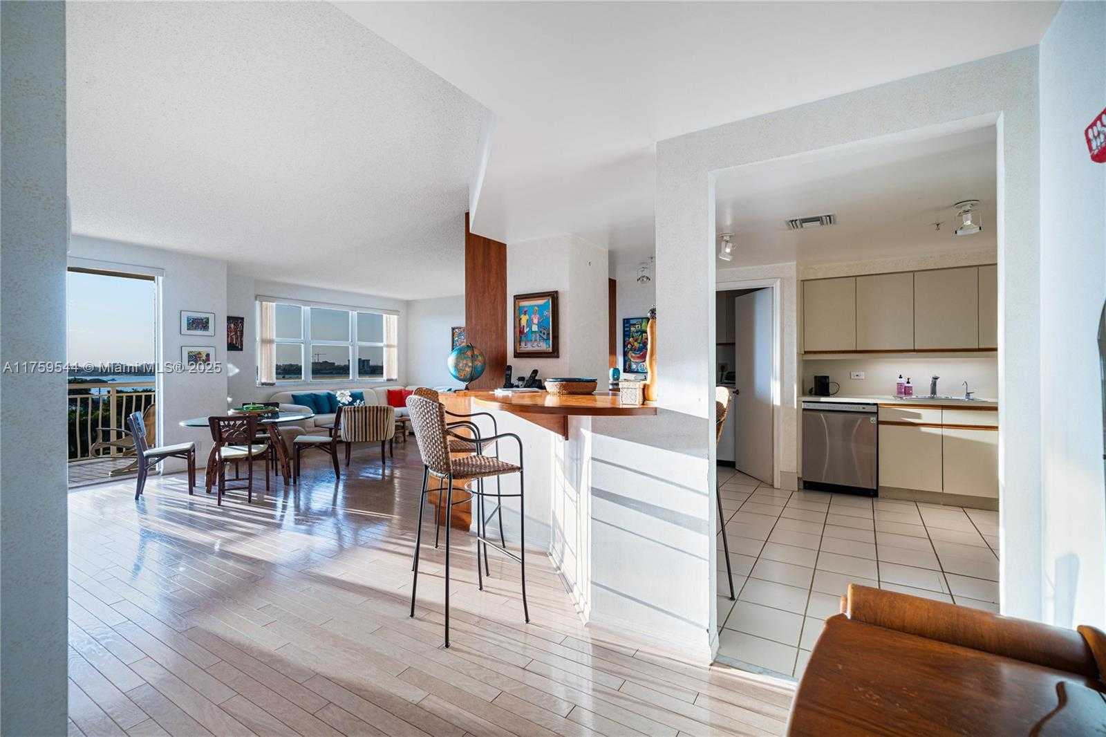Small Image of 10140 WEST BAY HARBOR DR #PH3, Bay Harbor Islands Number 20