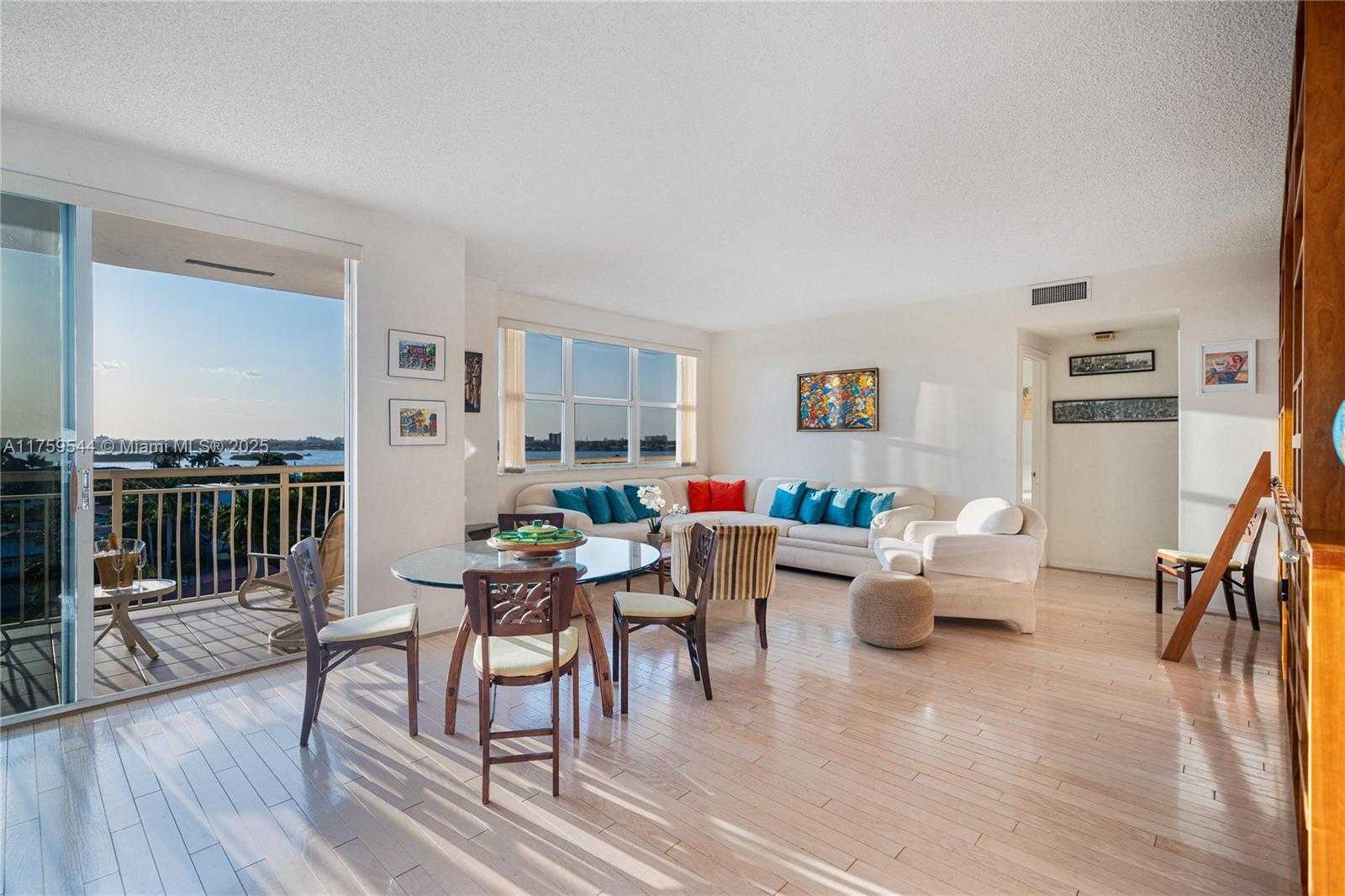 Small Image of 10140 WEST BAY HARBOR DR #PH3, Bay Harbor Islands Number 22