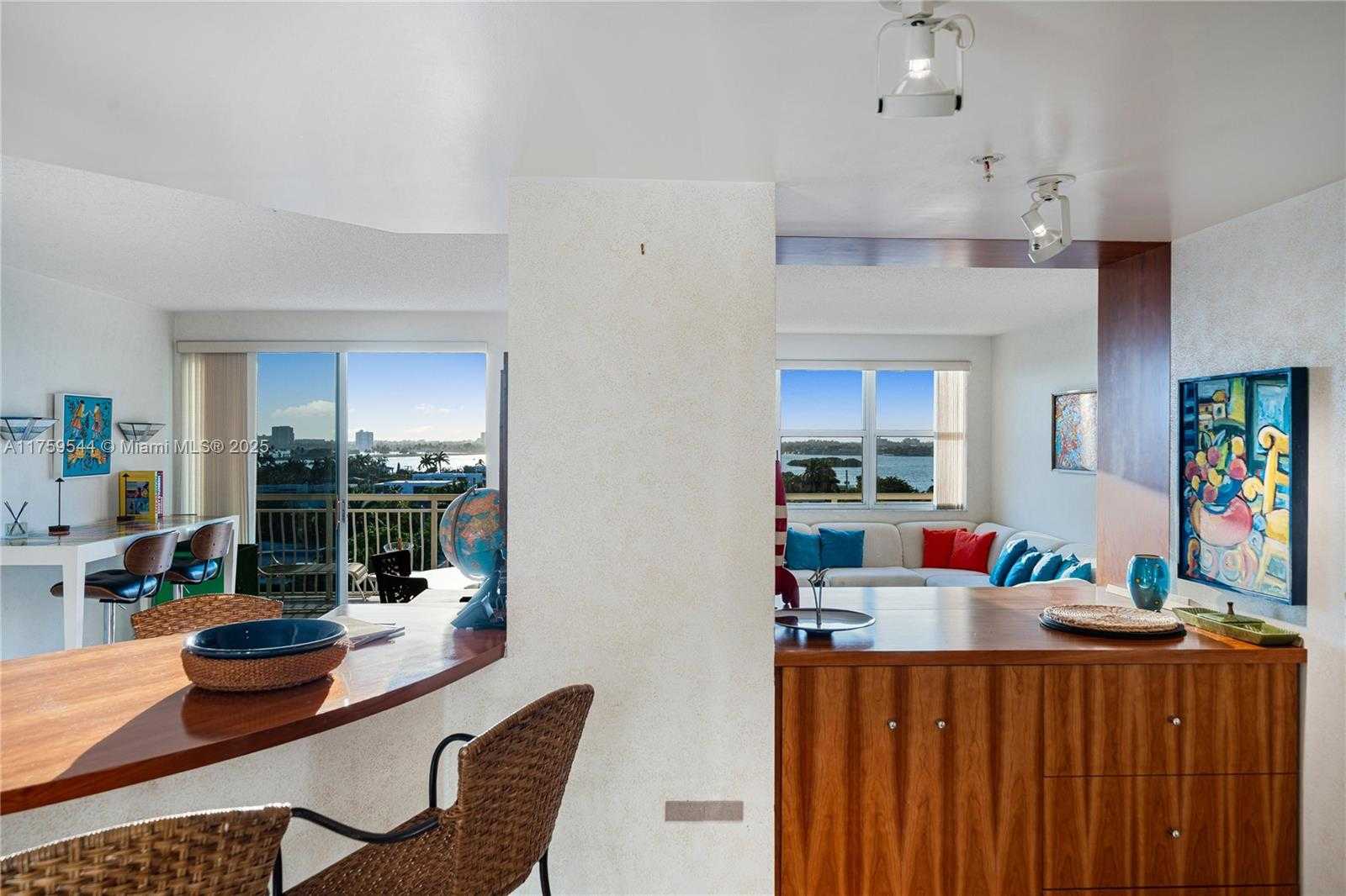 Small Image of 10140 WEST BAY HARBOR DR #PH3, Bay Harbor Islands Number 23