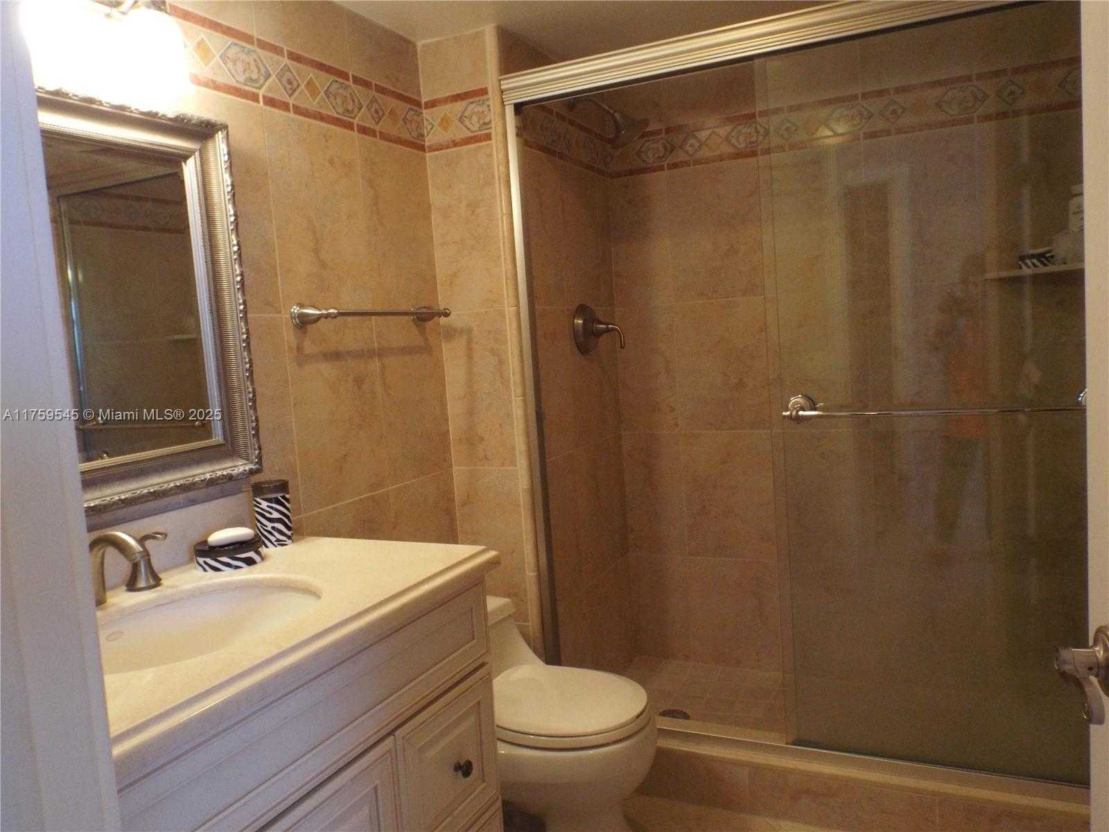 Small Image of 1904 SOUTH OCEAN DR #604, Hallandale Beach Number 15