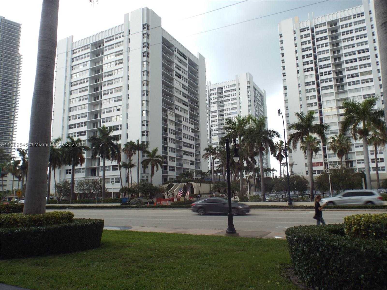 Small Image of 1904 SOUTH OCEAN DR #604, Hallandale Beach Number 16