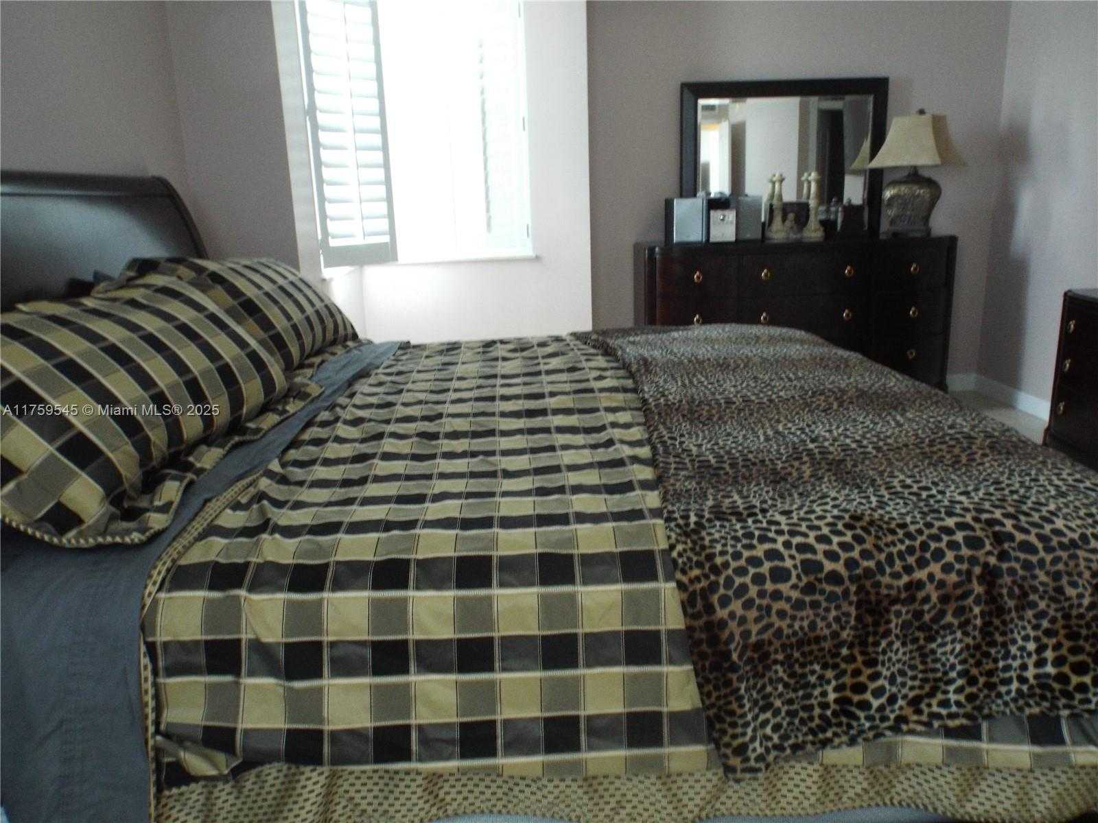 Small Image of 1904 SOUTH OCEAN DR #604, Hallandale Beach Number 30