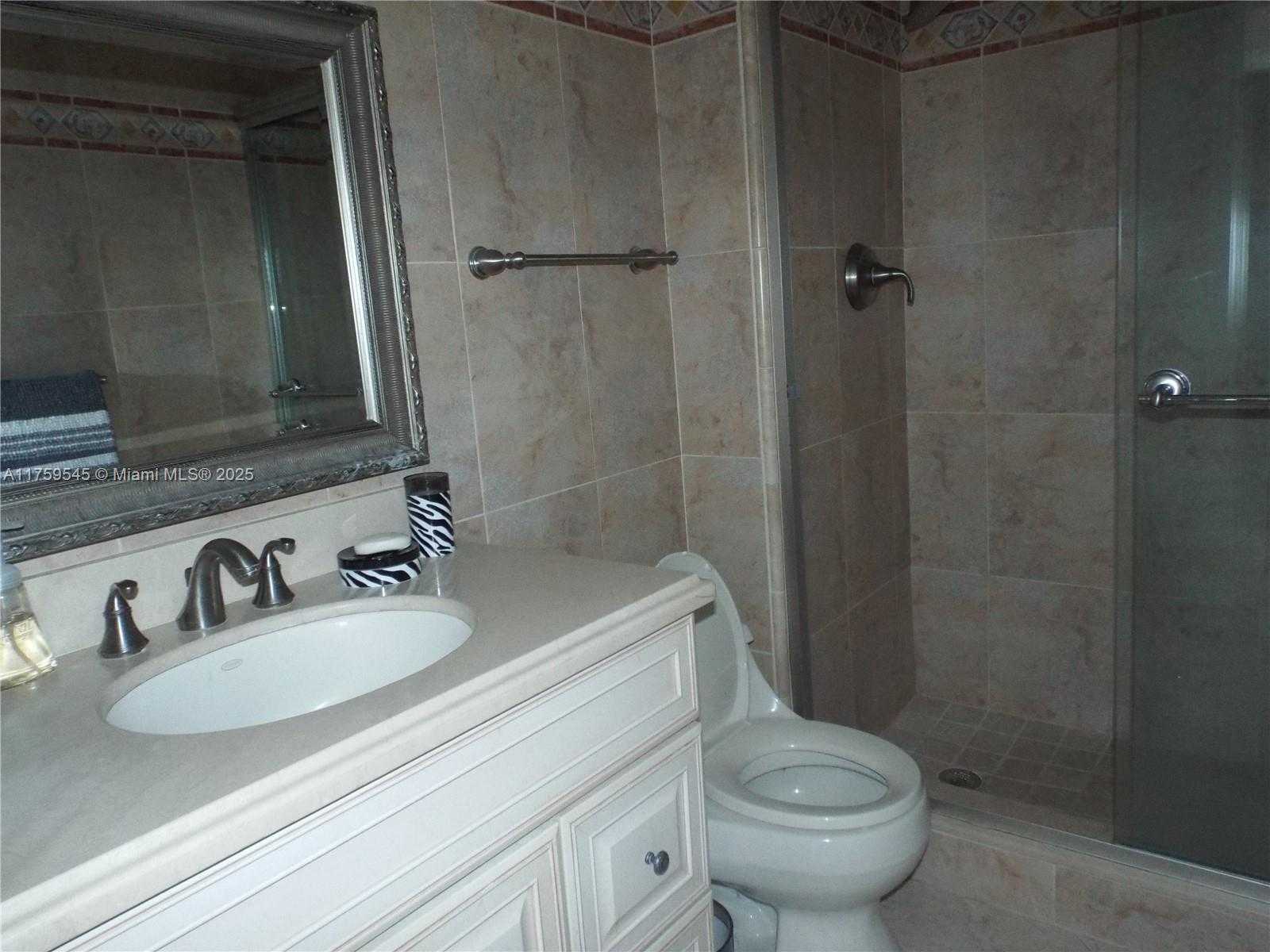 Small Image of 1904 SOUTH OCEAN DR #604, Hallandale Beach Number 32