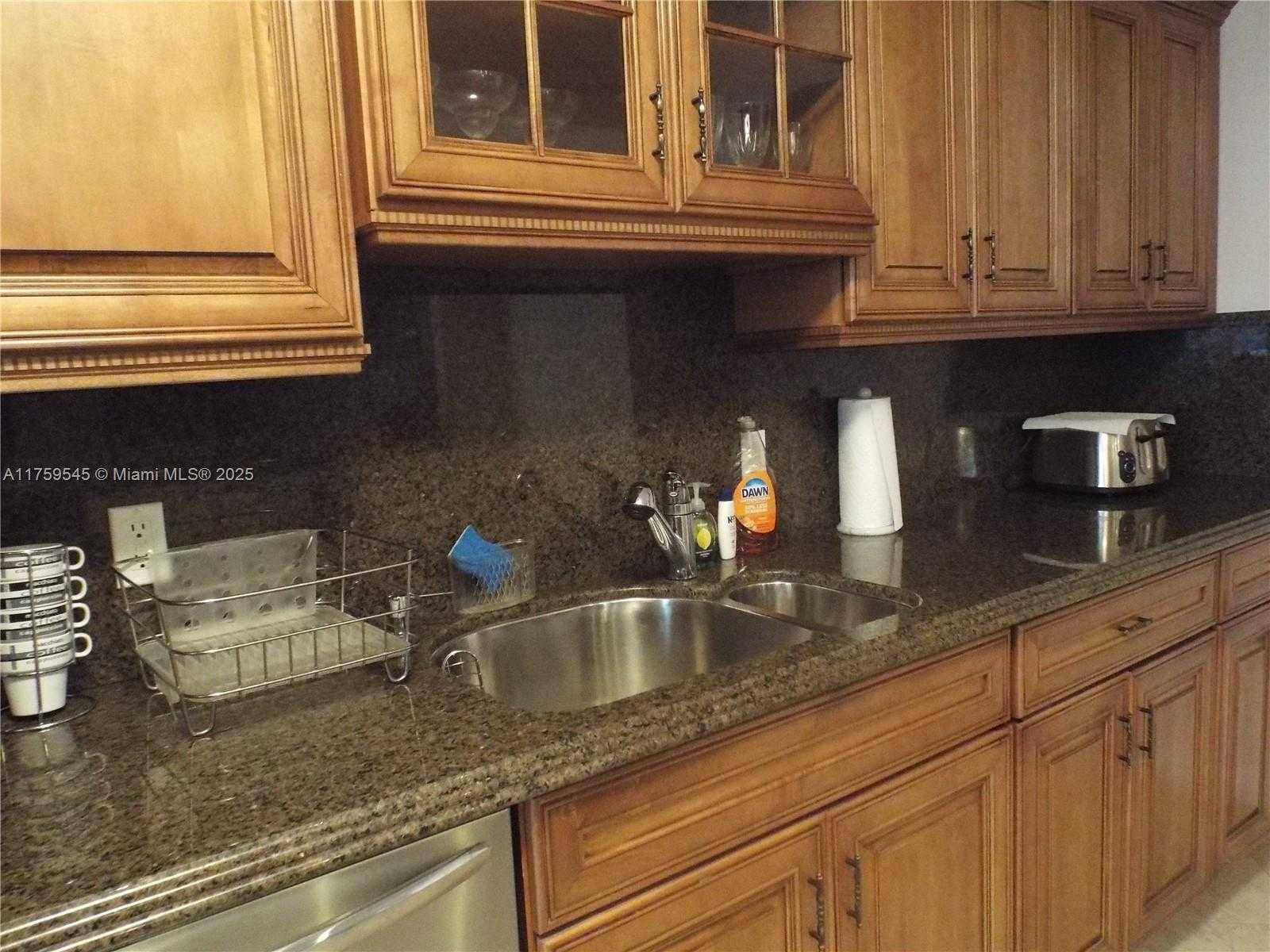 Small Image of 1904 SOUTH OCEAN DR #604, Hallandale Beach Number 4