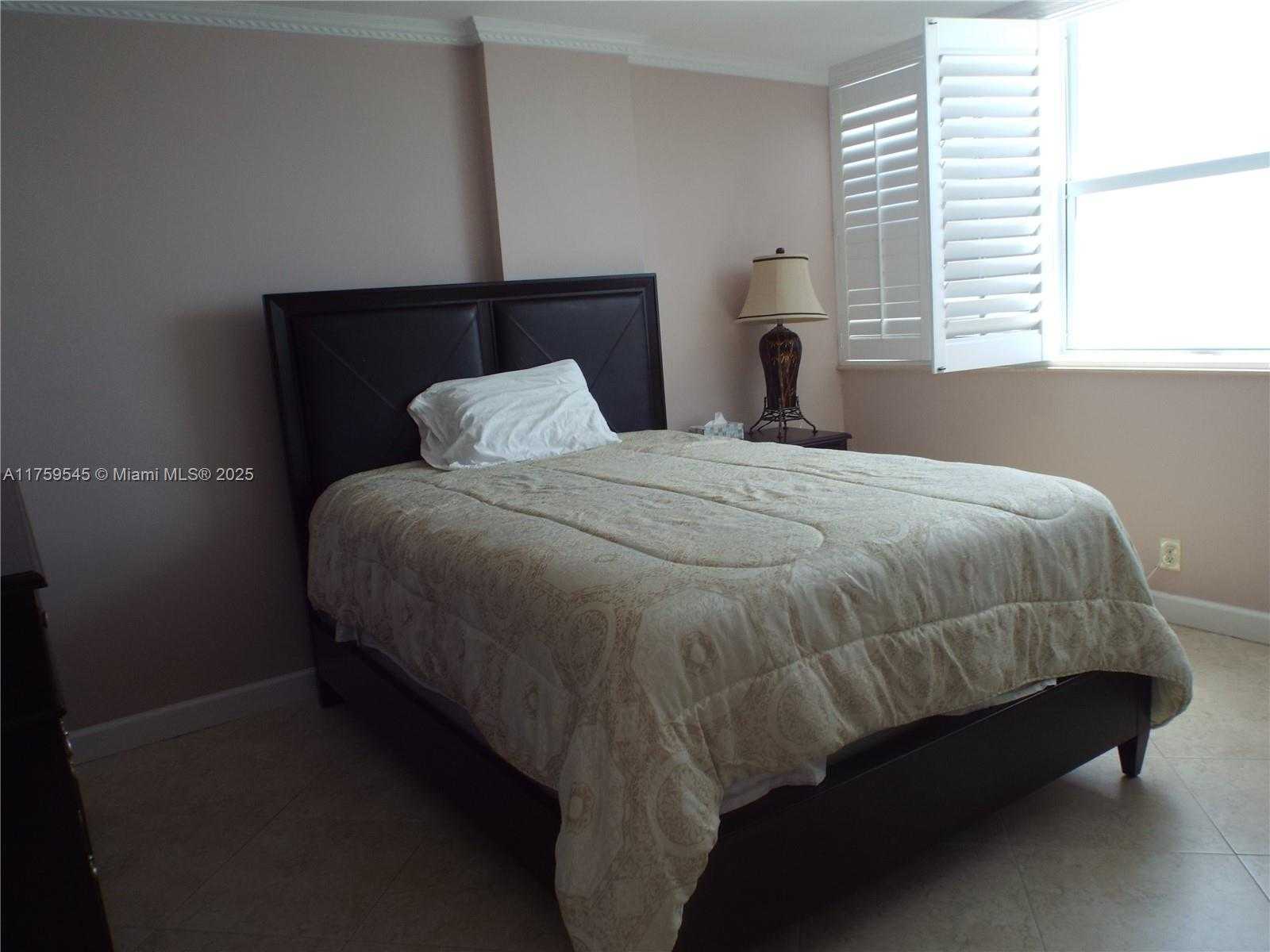 Small Image of 1904 SOUTH OCEAN DR #604, Hallandale Beach Number 51