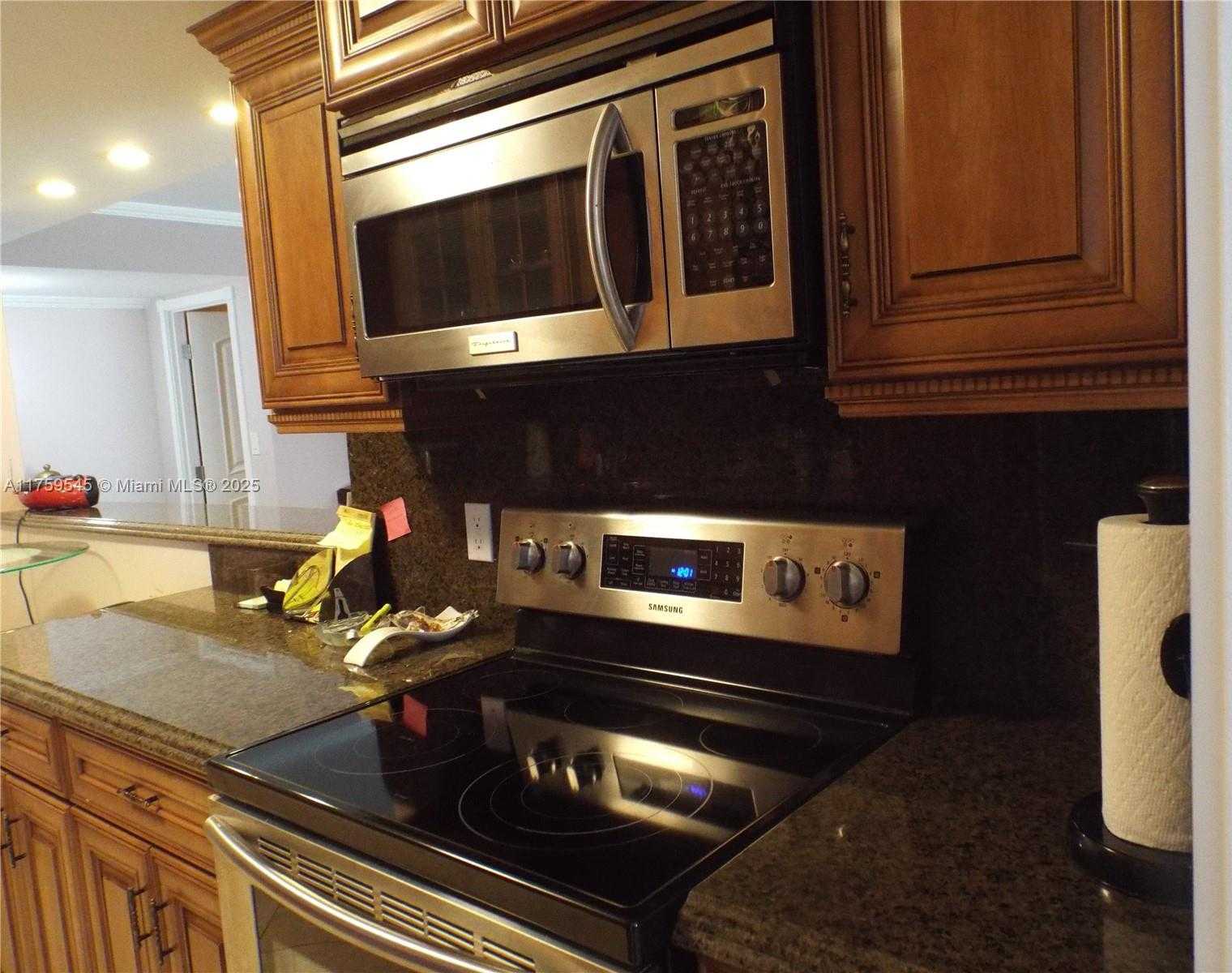 Small Image of 1904 SOUTH OCEAN DR #604, Hallandale Beach Number 7