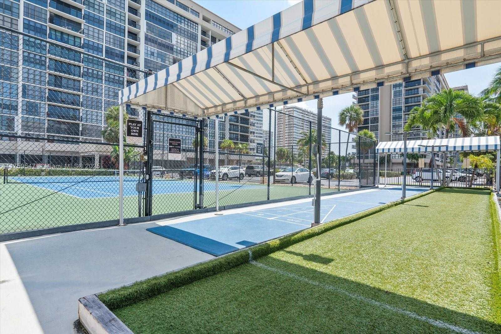 Small Image of 2049 SOUTH OCEAN DR #210, Hallandale Beach Number 24