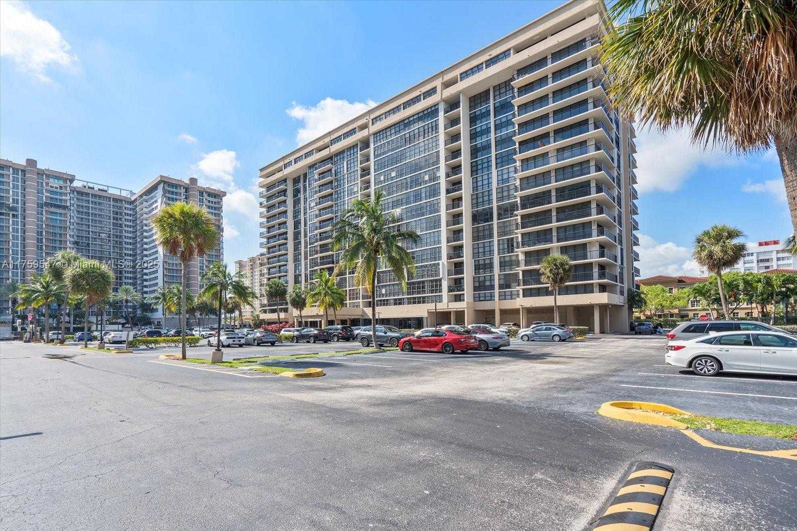 Small Image of 2049 SOUTH OCEAN DR #210, Hallandale Beach Number 25